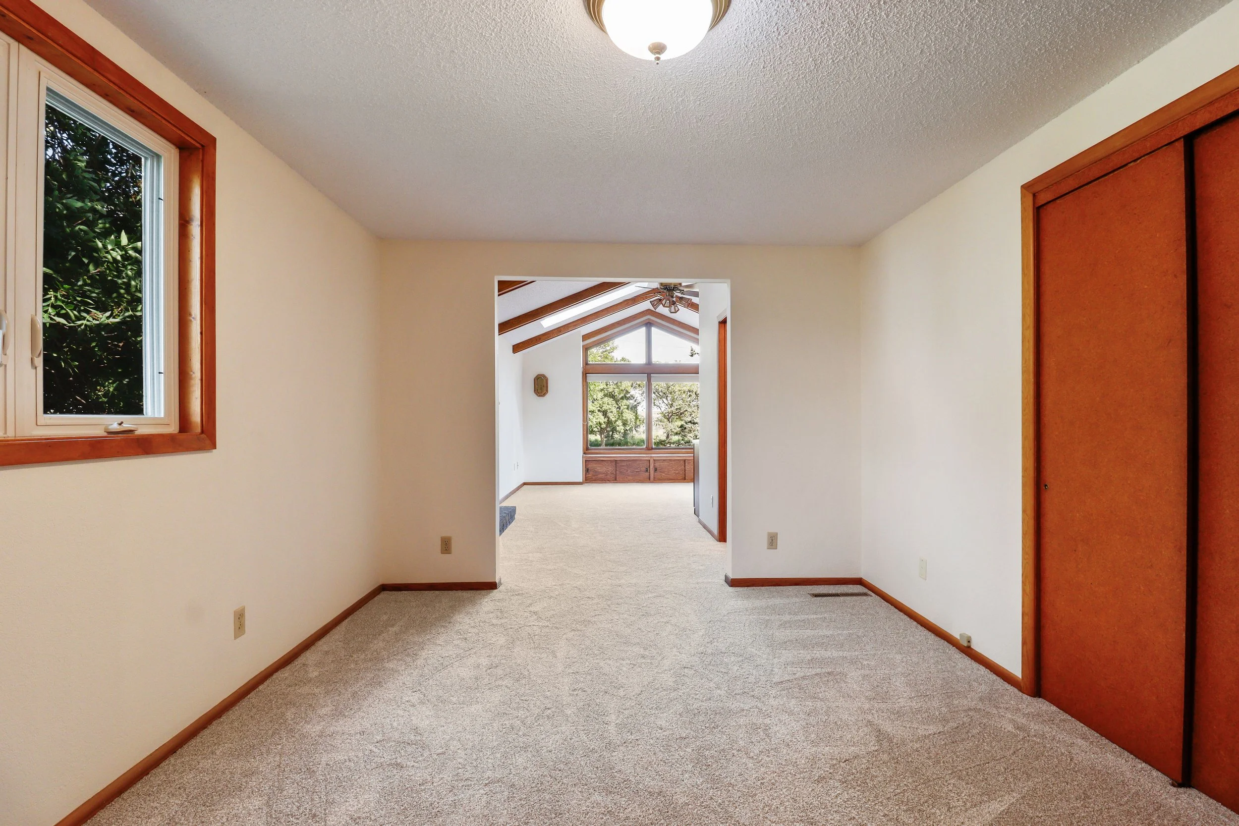 2320Hwy20-19.jpg