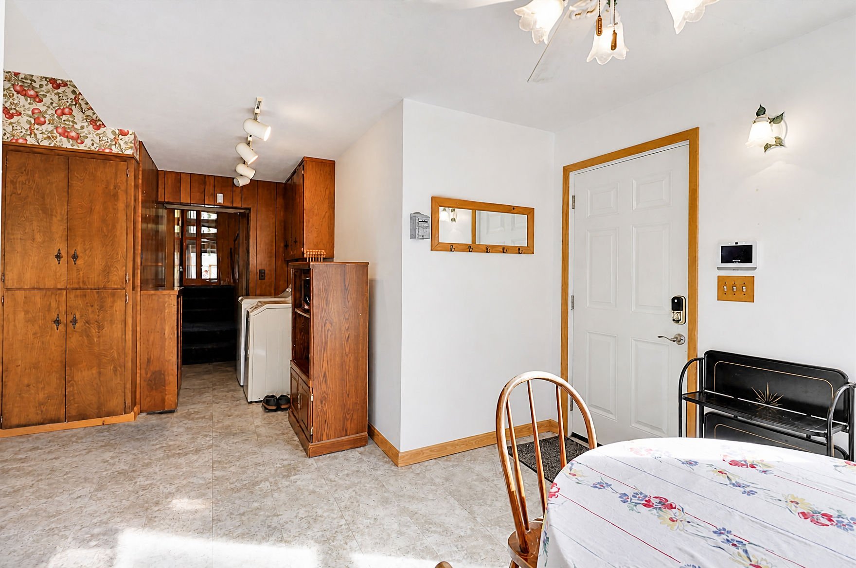 714_3rdSt-17.jpg