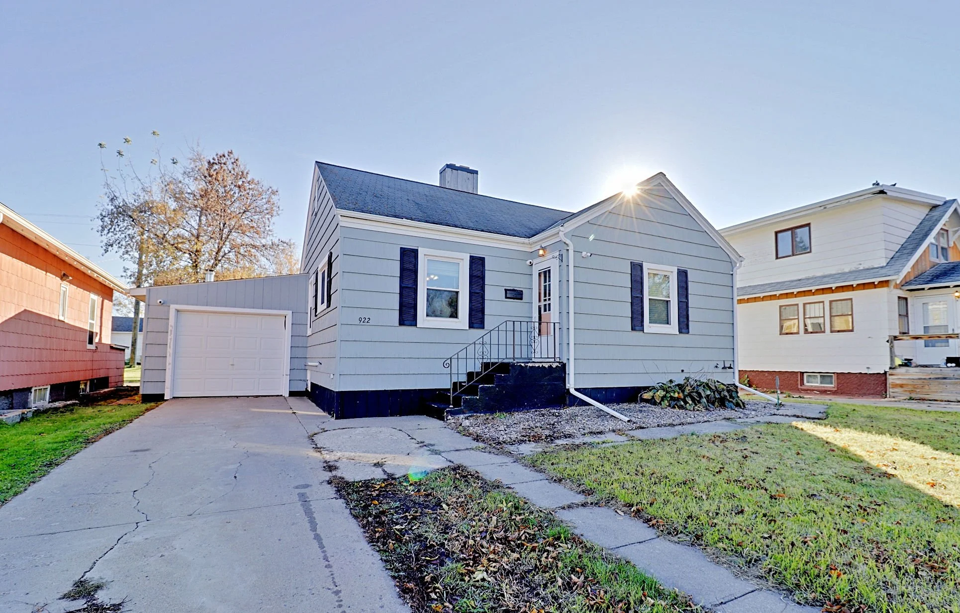 922 7th St NE, Devils Lake $239,000