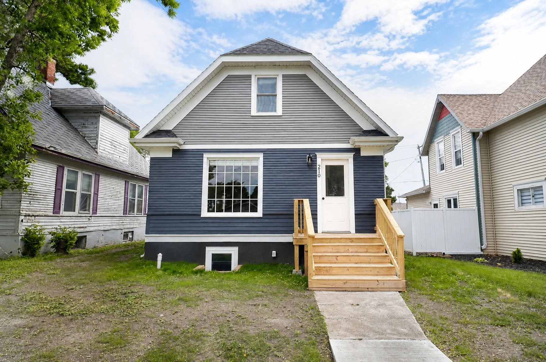 210 7th St NE, Devils Lake  $284,900