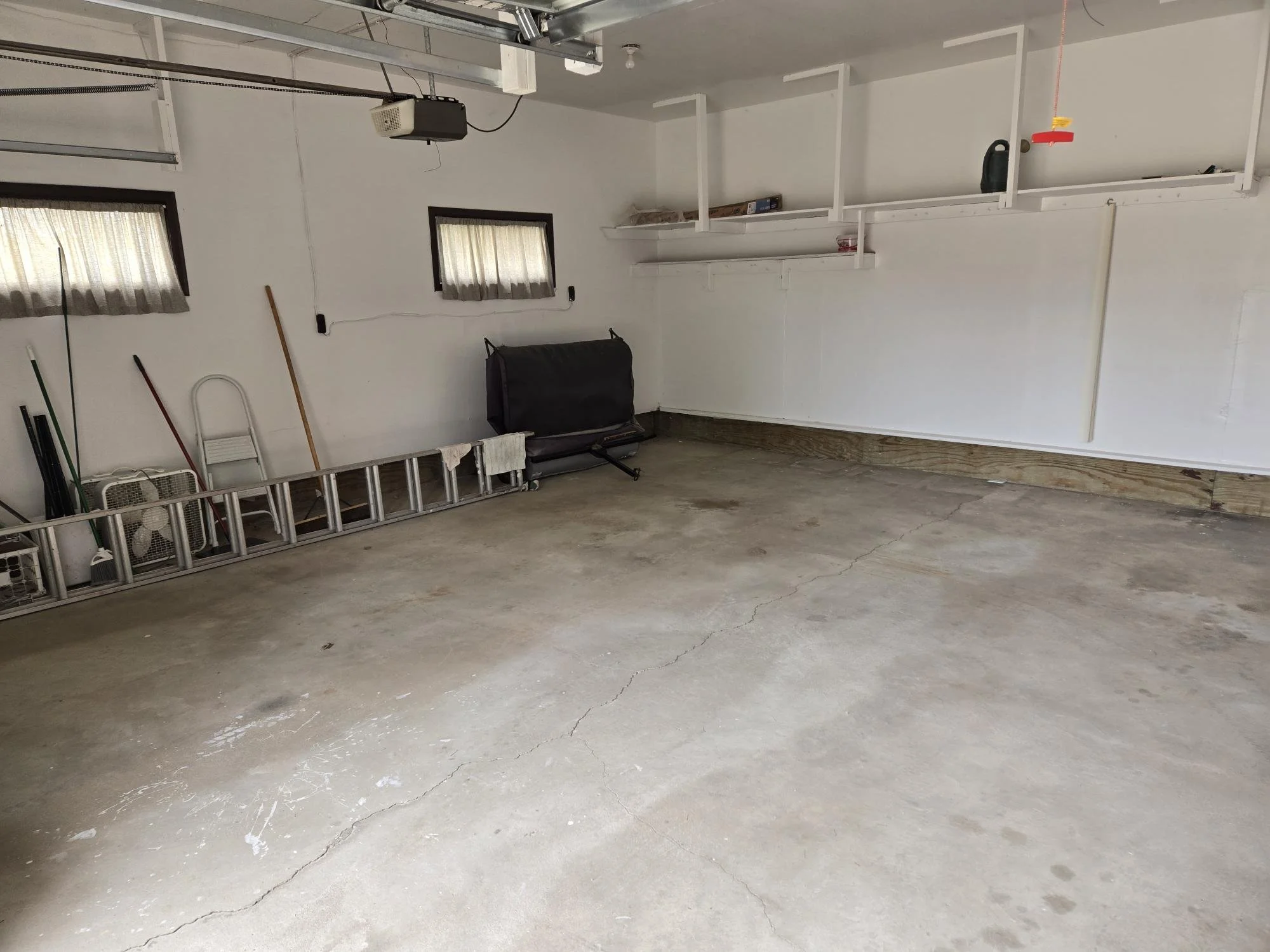 Garage interior 2.jpg