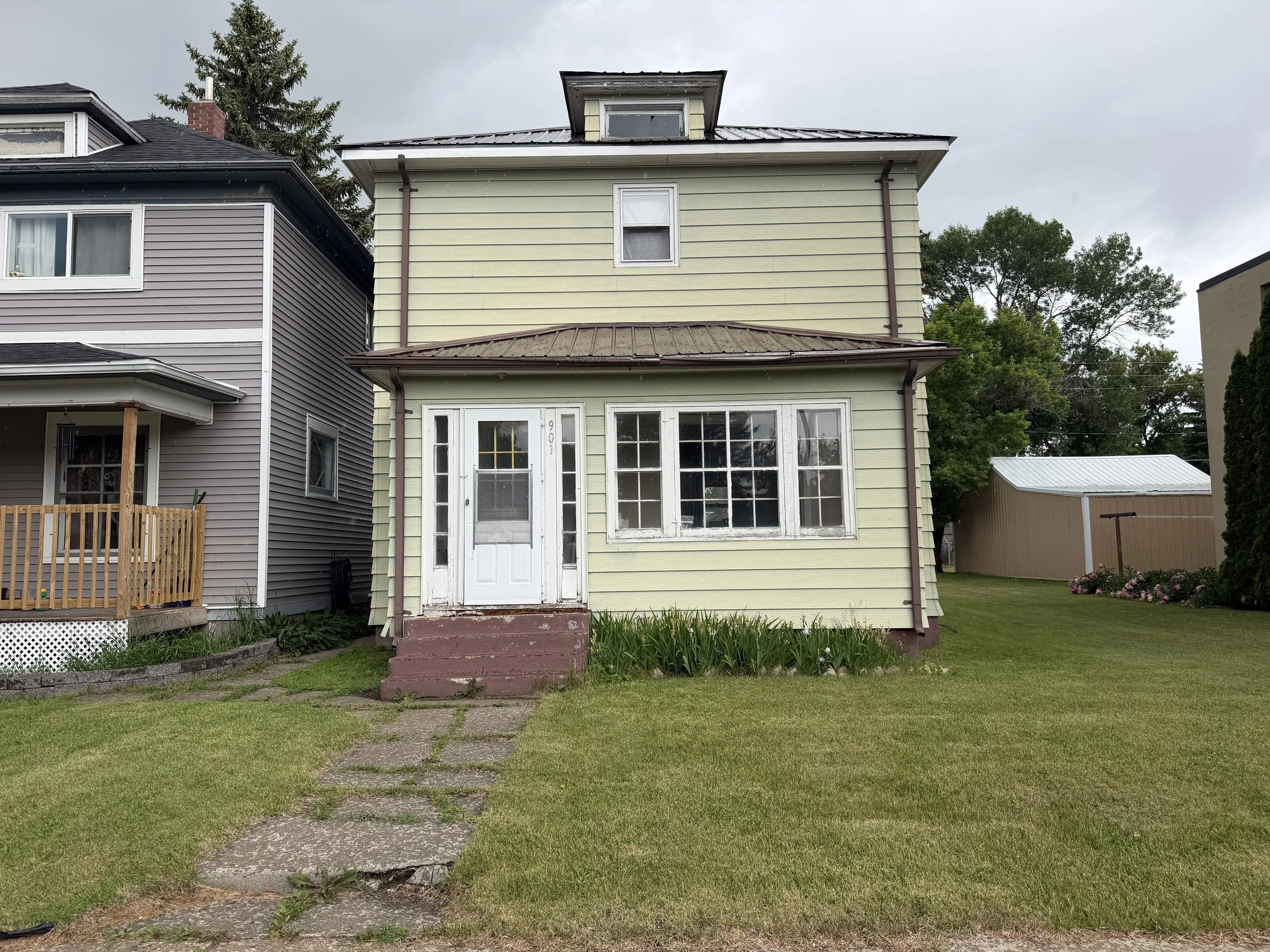 901 4th Ave NE Devils Lake, ND 58301 $49,000~ACCEPTED OFFER~
