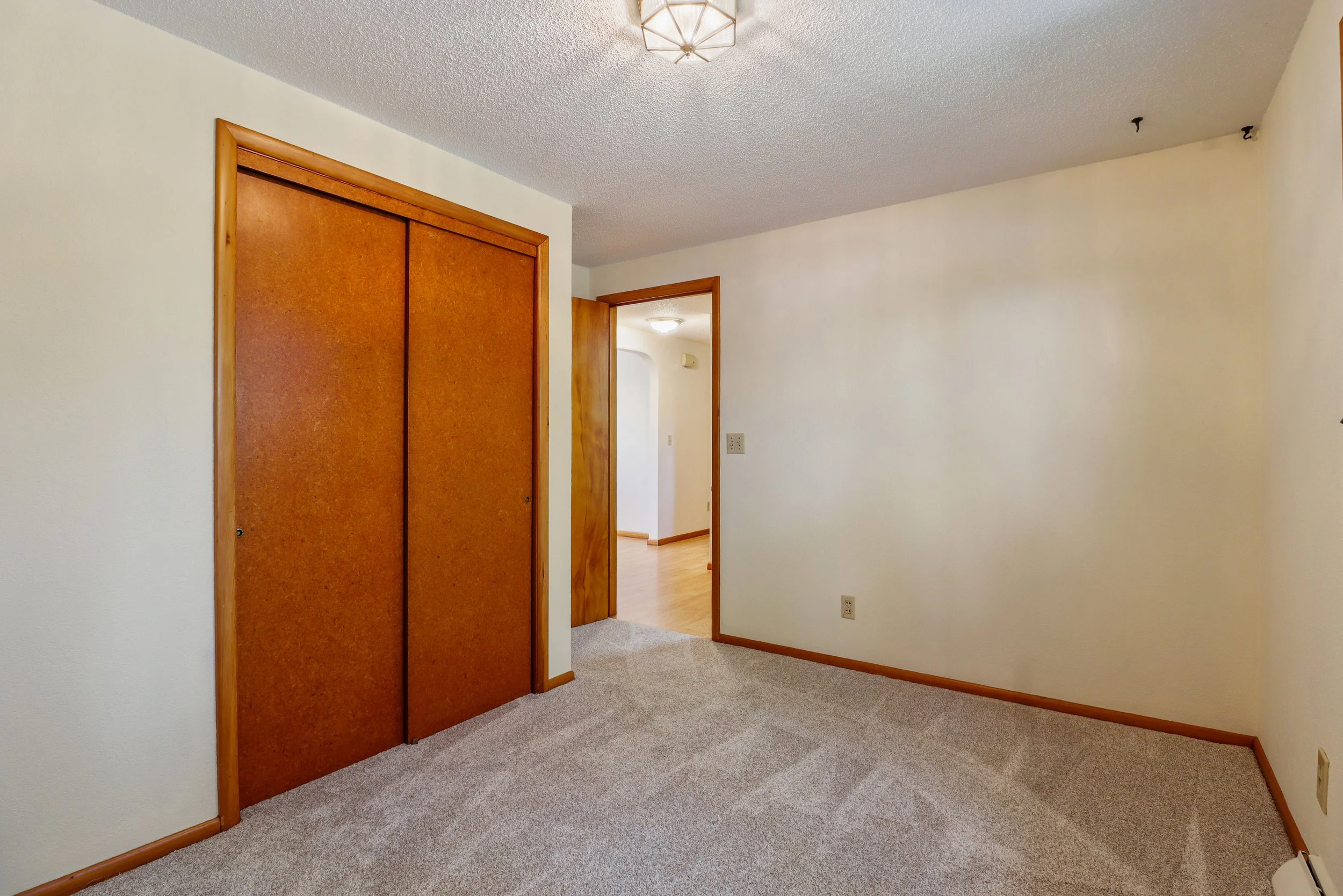 2320Hwy20-25.jpg