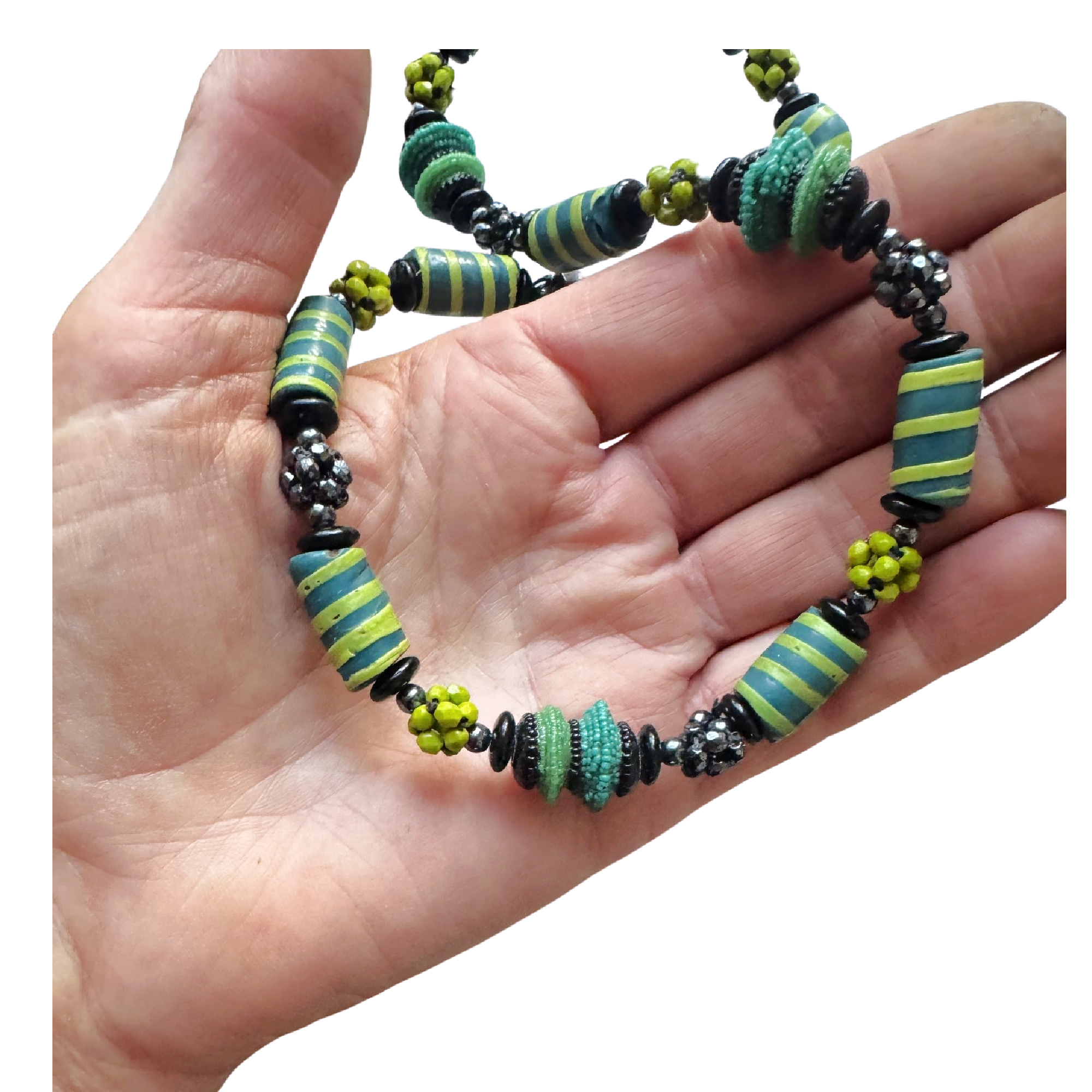 Green Bumblebee Necklace Image 3.png