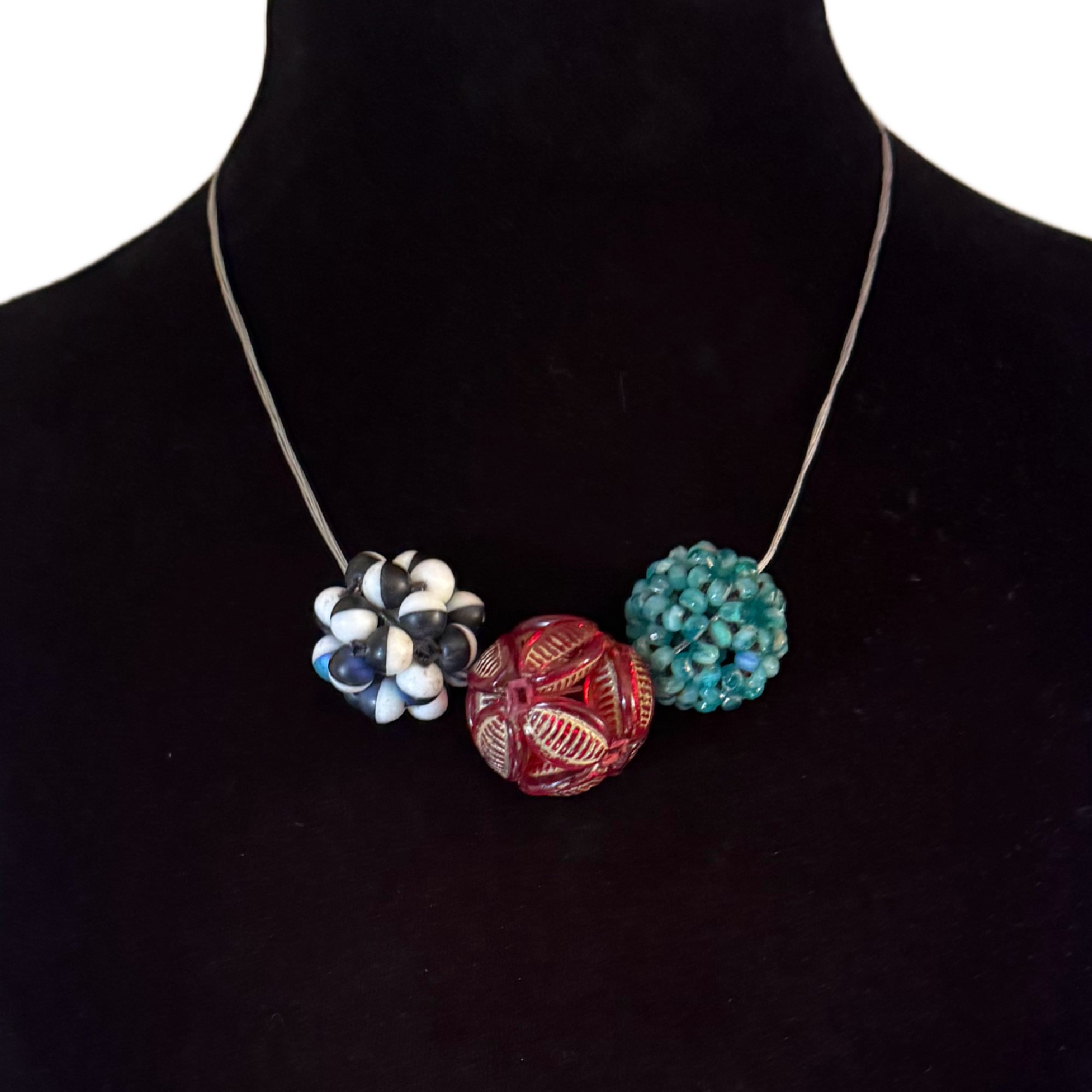 Gilt Cardinal Trio Image 1.png