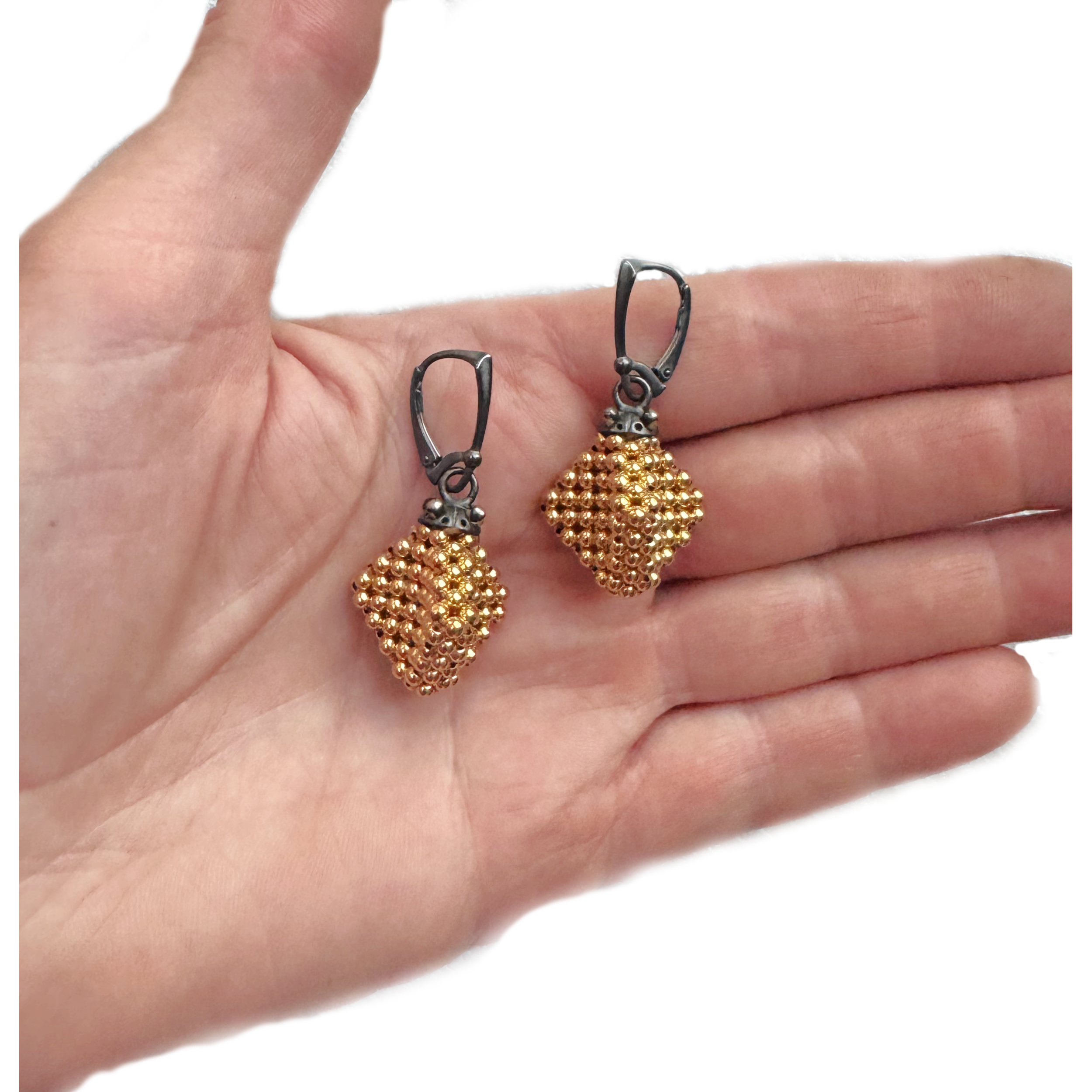 Gold 18 Karat Kite Earrings Image 3.png