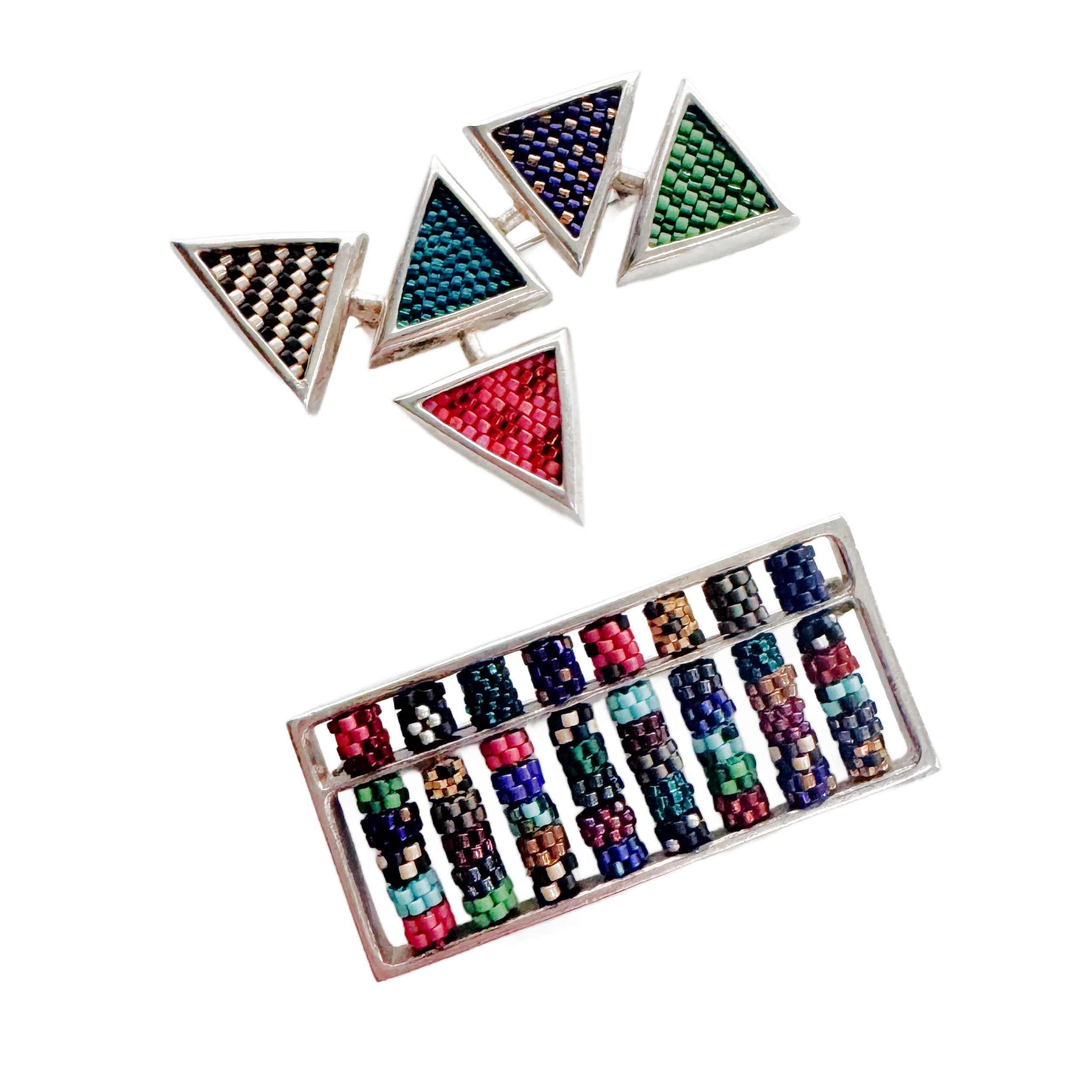Two Vinrtage Brooches.png
