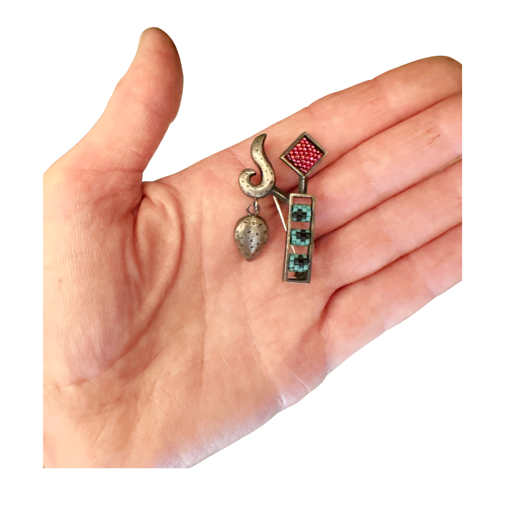 Teardrop Brooch Image 2.png