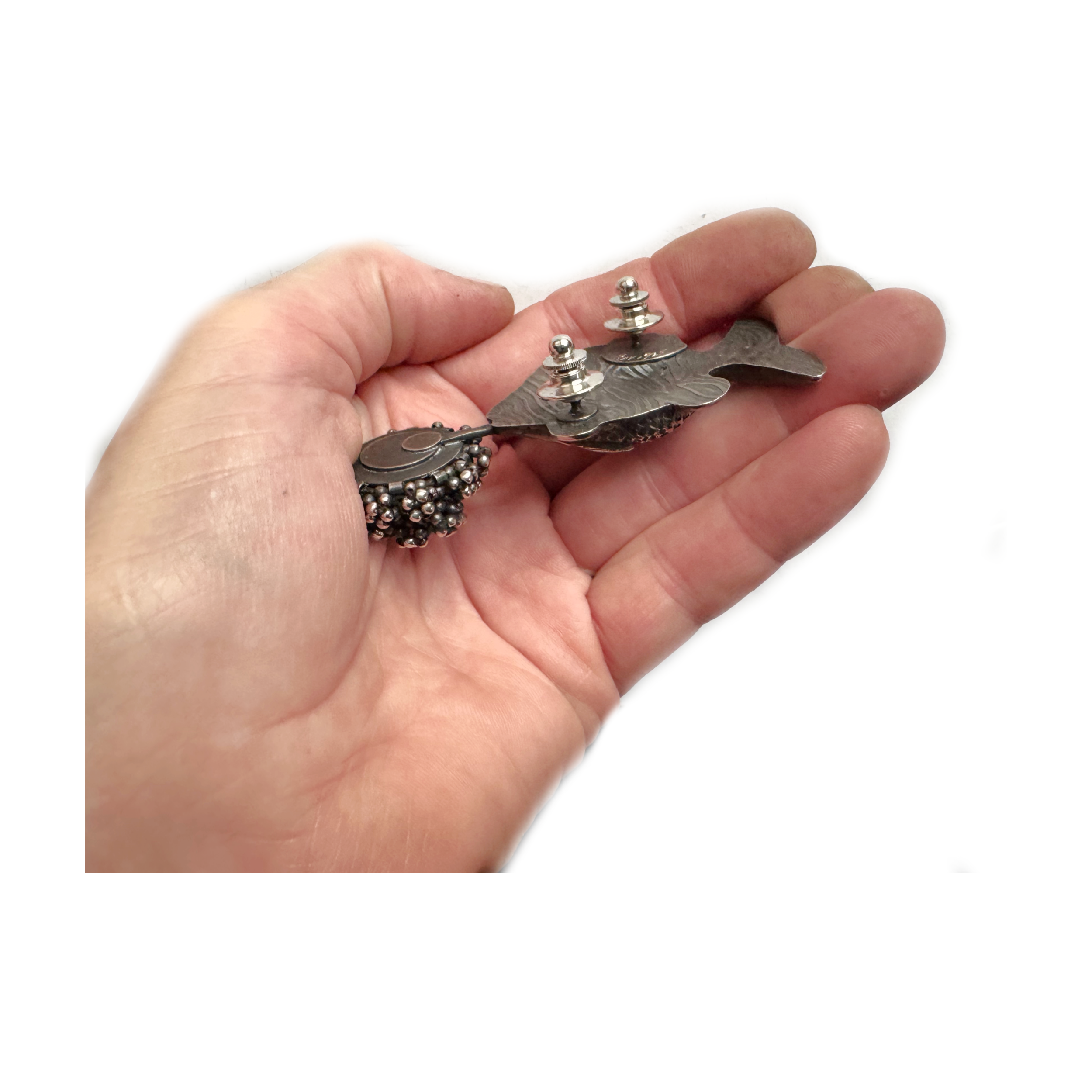 Fish Bubble Brooch Image 5.png
