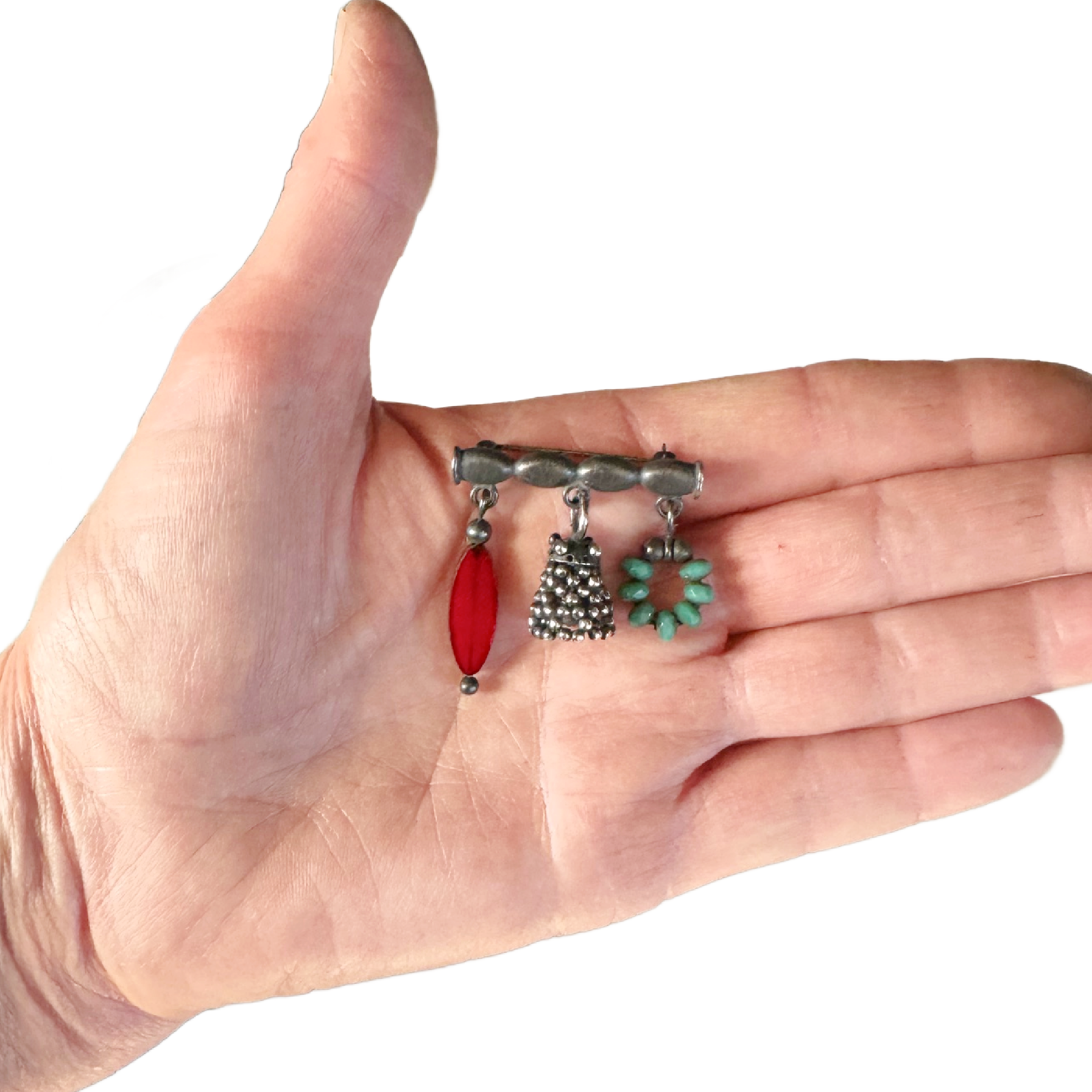 Vintage Charm Brooch.png