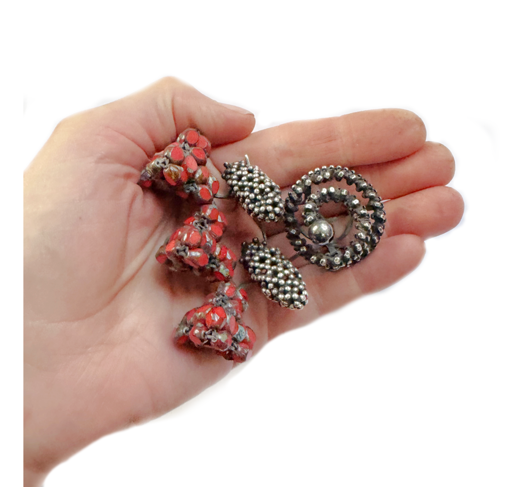 Dreamscape Brooch Image 3.png