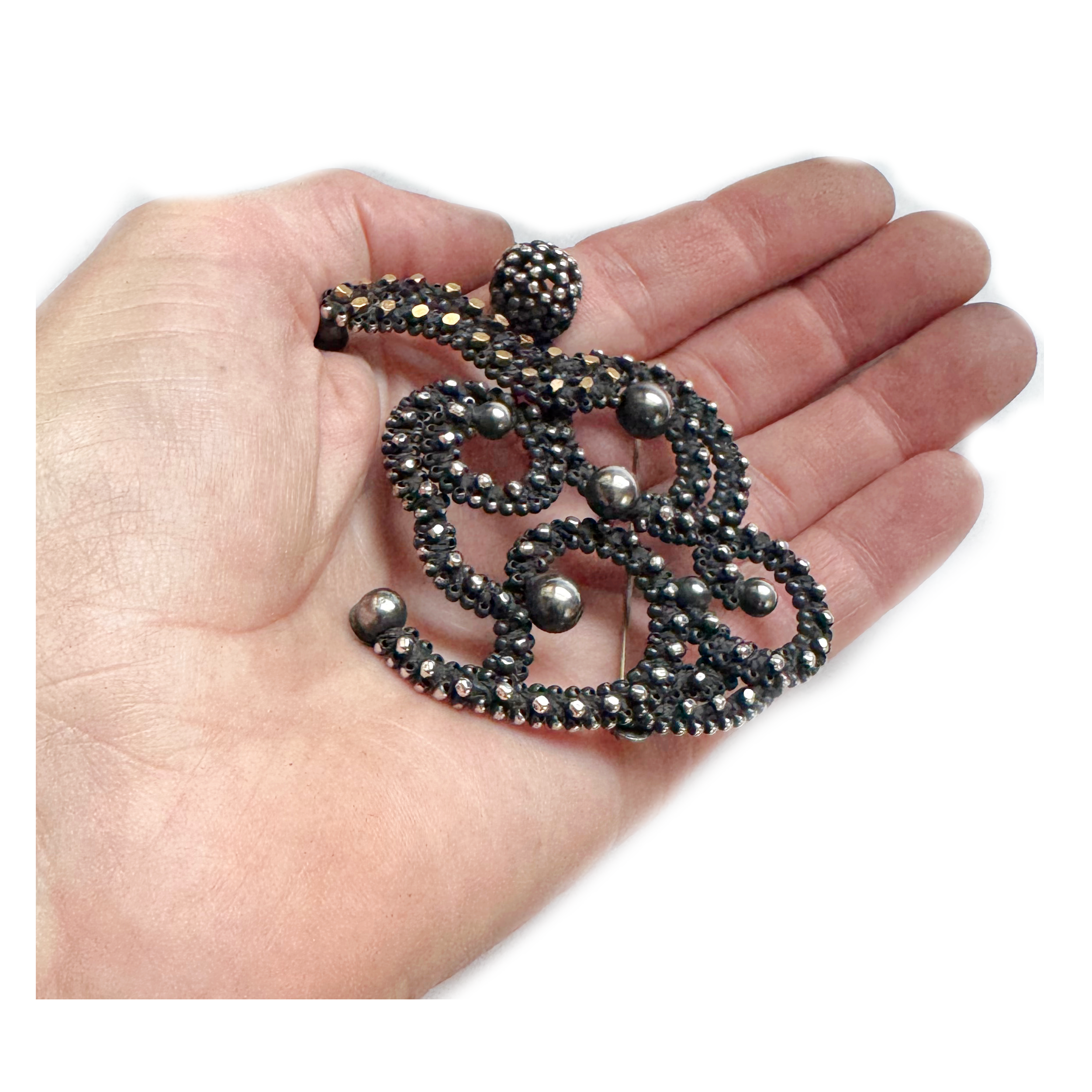 Night Sky Brooch Image 7.png