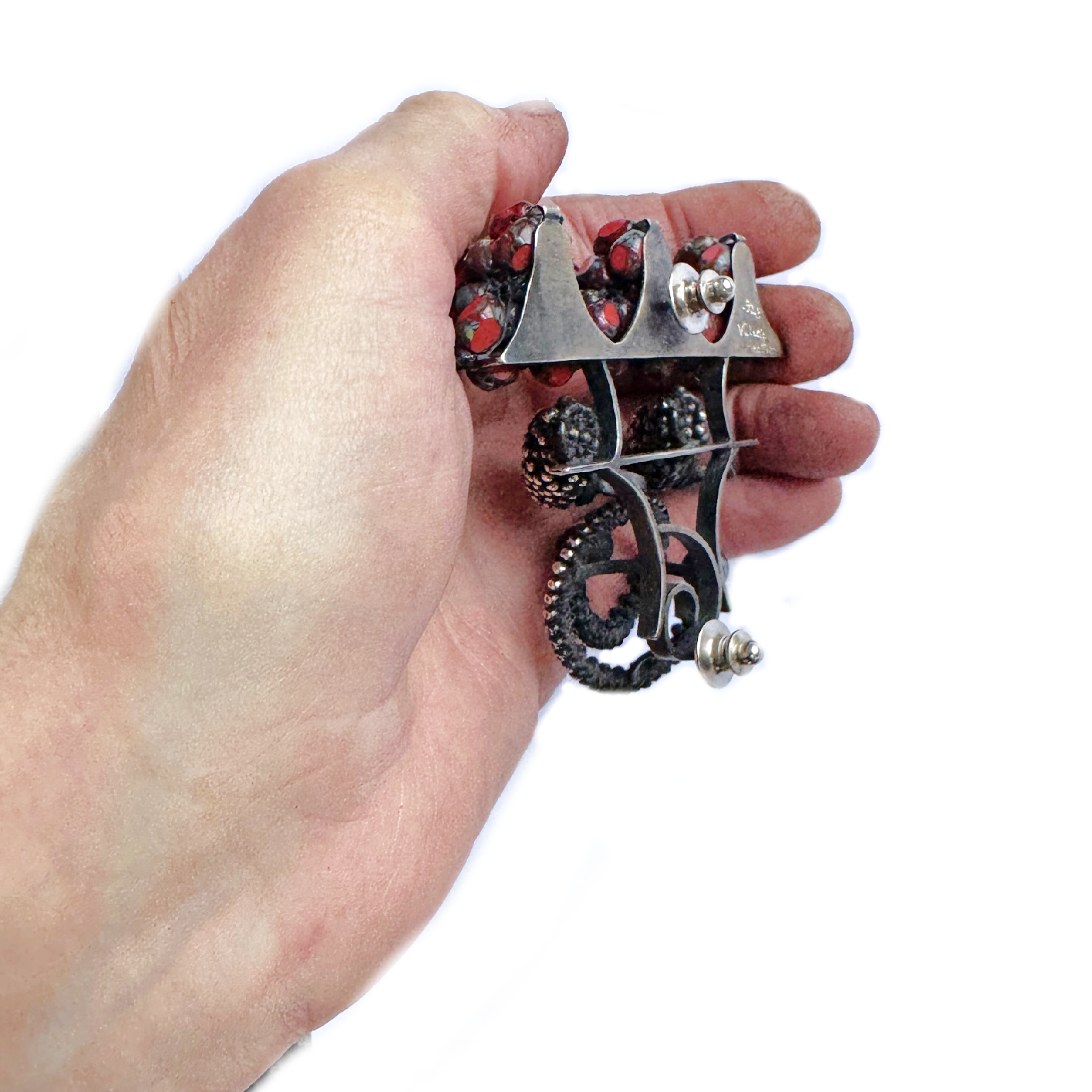 Dreamscape Brooch Image 4.png