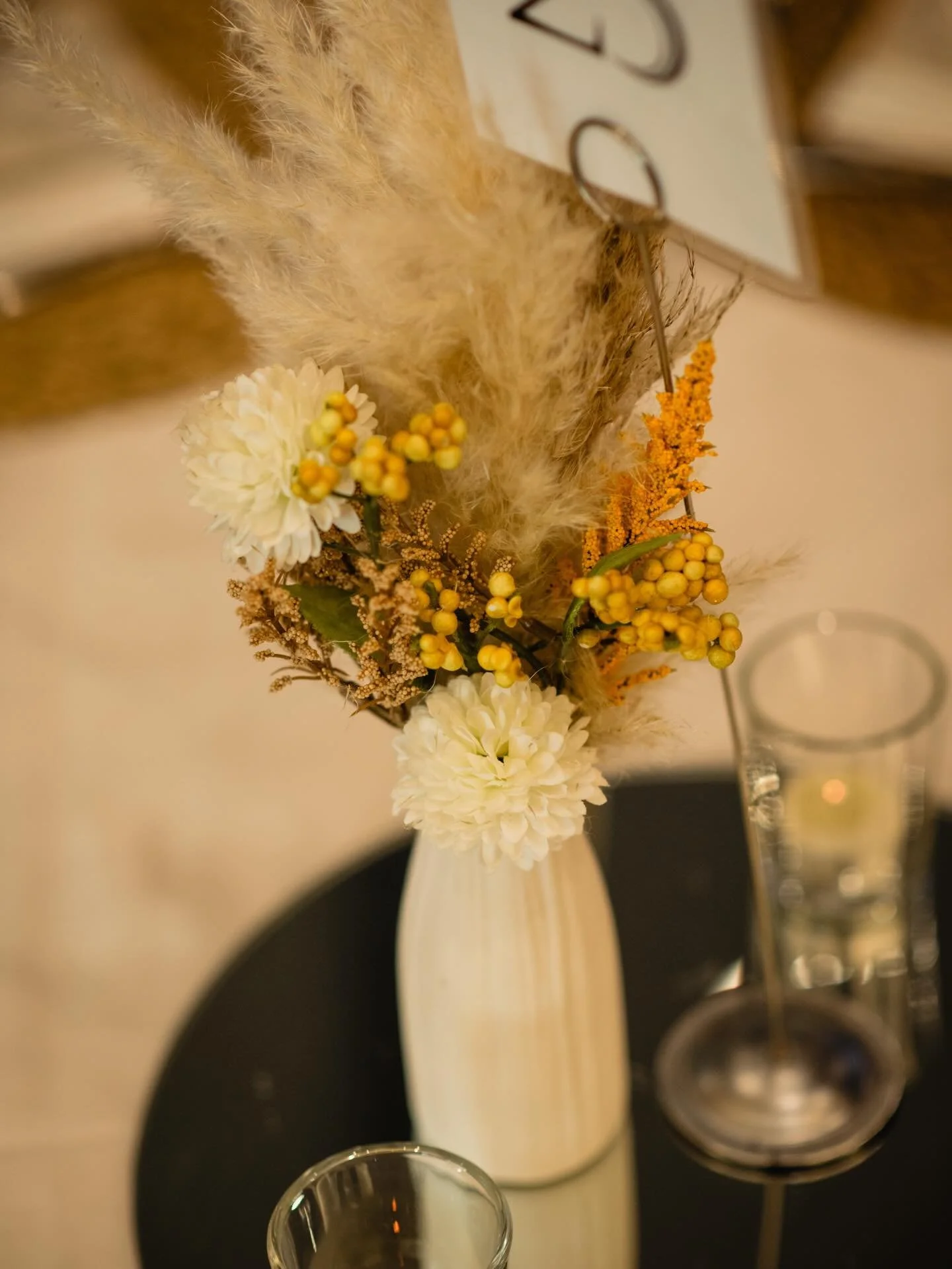 A special thank you to @valleyweddings and @designsbyeverbloom for helping bring this event to life with their beautiful design details. ✨

💖Valley Weddings is a leading wedding and event design company known for thoughtful planning and elegant styl