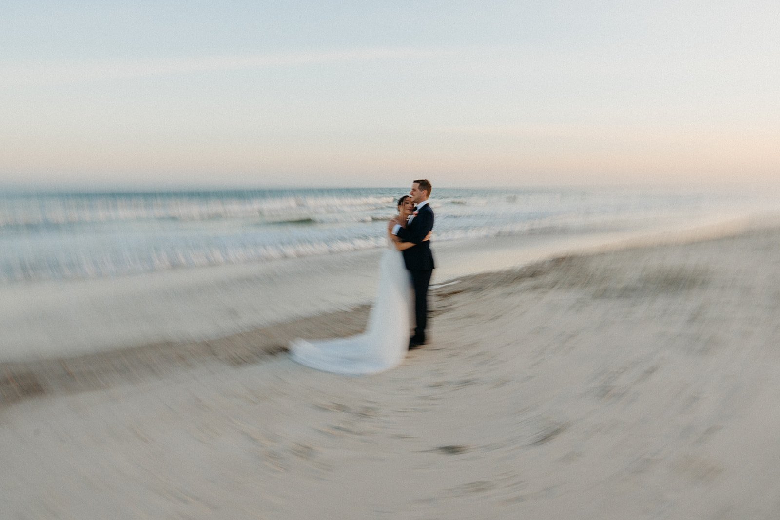 sarah-jason-ocean-isle-beach-north-carolina-wedding-photography-0447.jpg