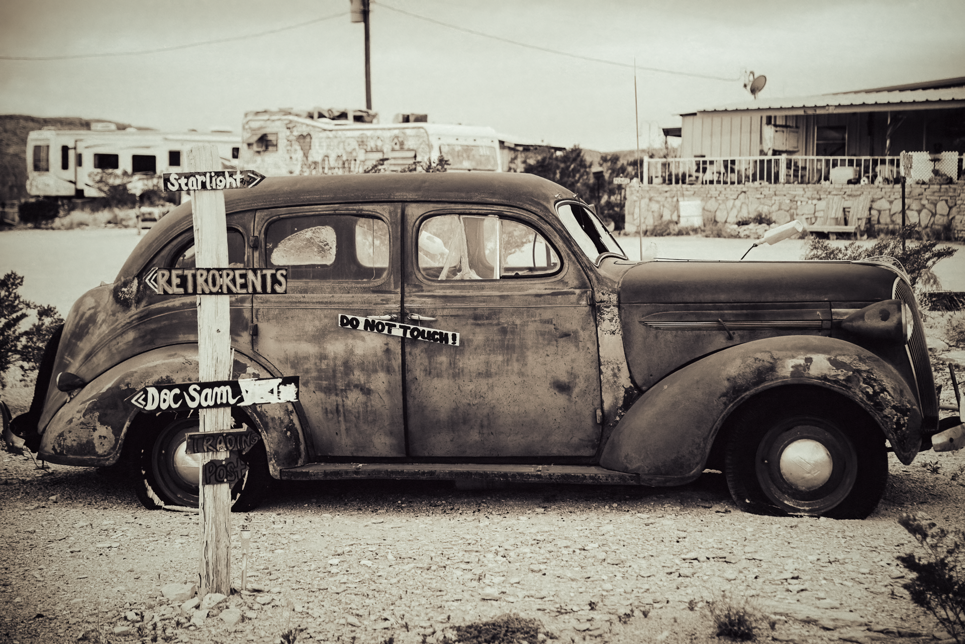 CAT2- Terlingua1090780EE-.png