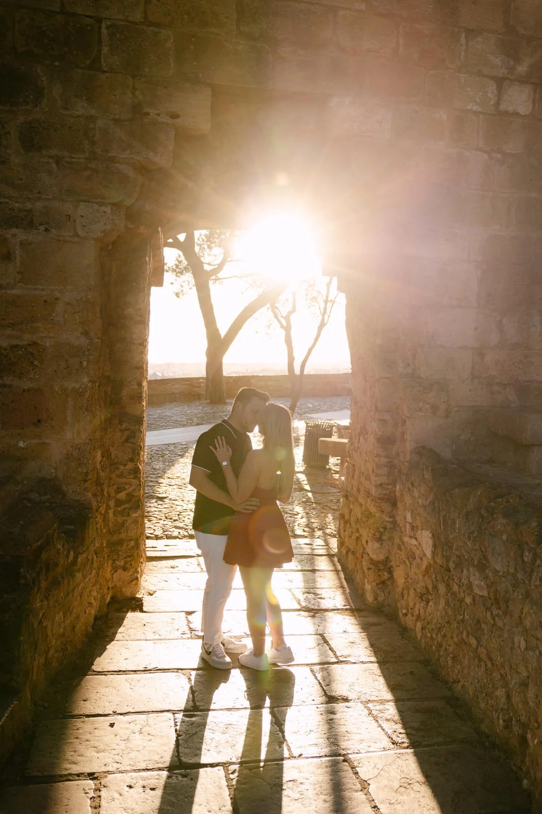 Golden hour engagement photos at Castelo de São Jorge in Lisbon