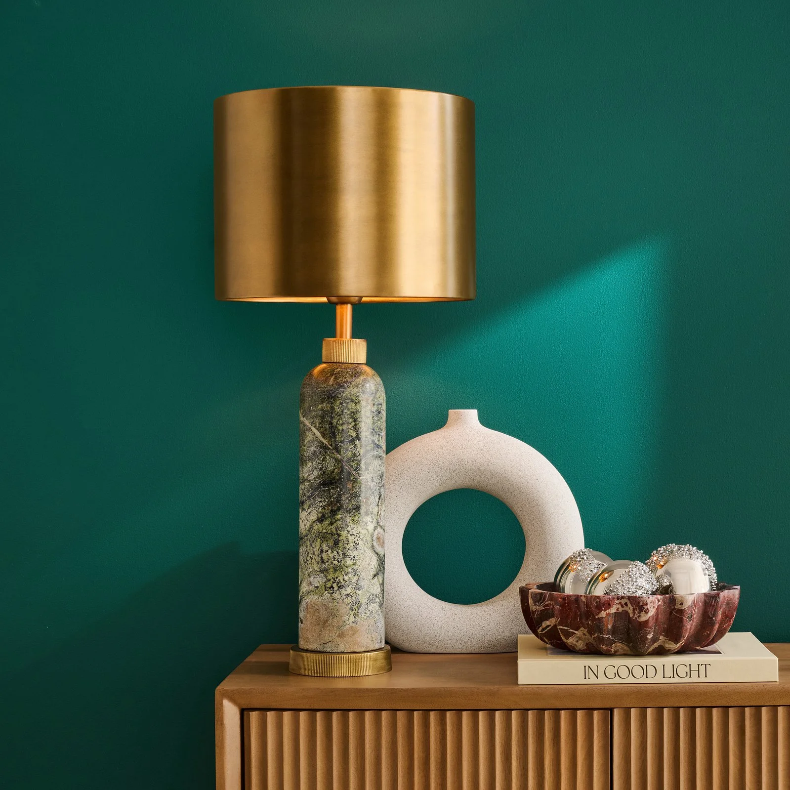 Christian_Adams_Homegoods_Stills_03.jpg