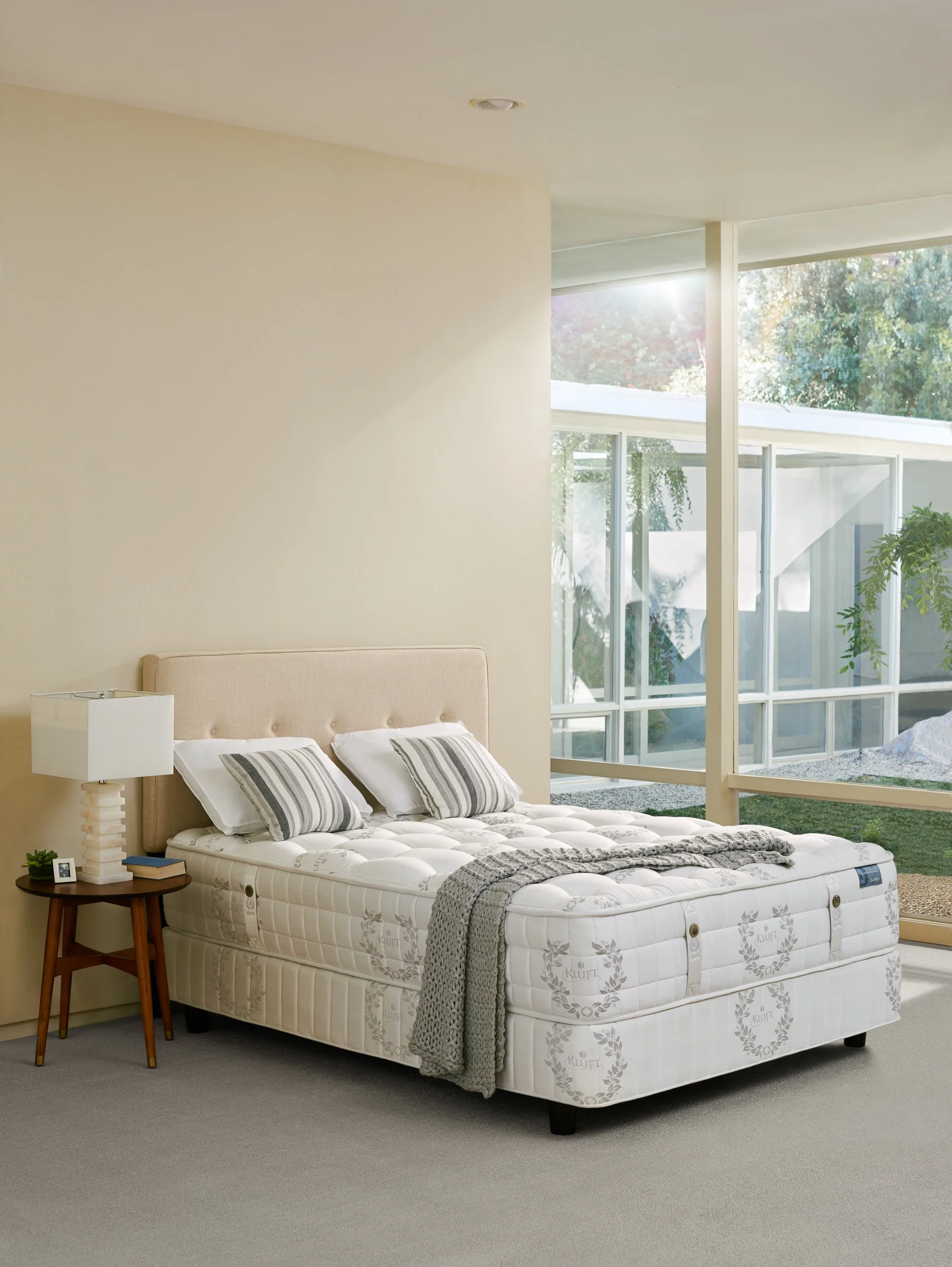 Patrick_Muller_Wynn_Ruji_Kluft_03_Bed04_FINAL.jpg