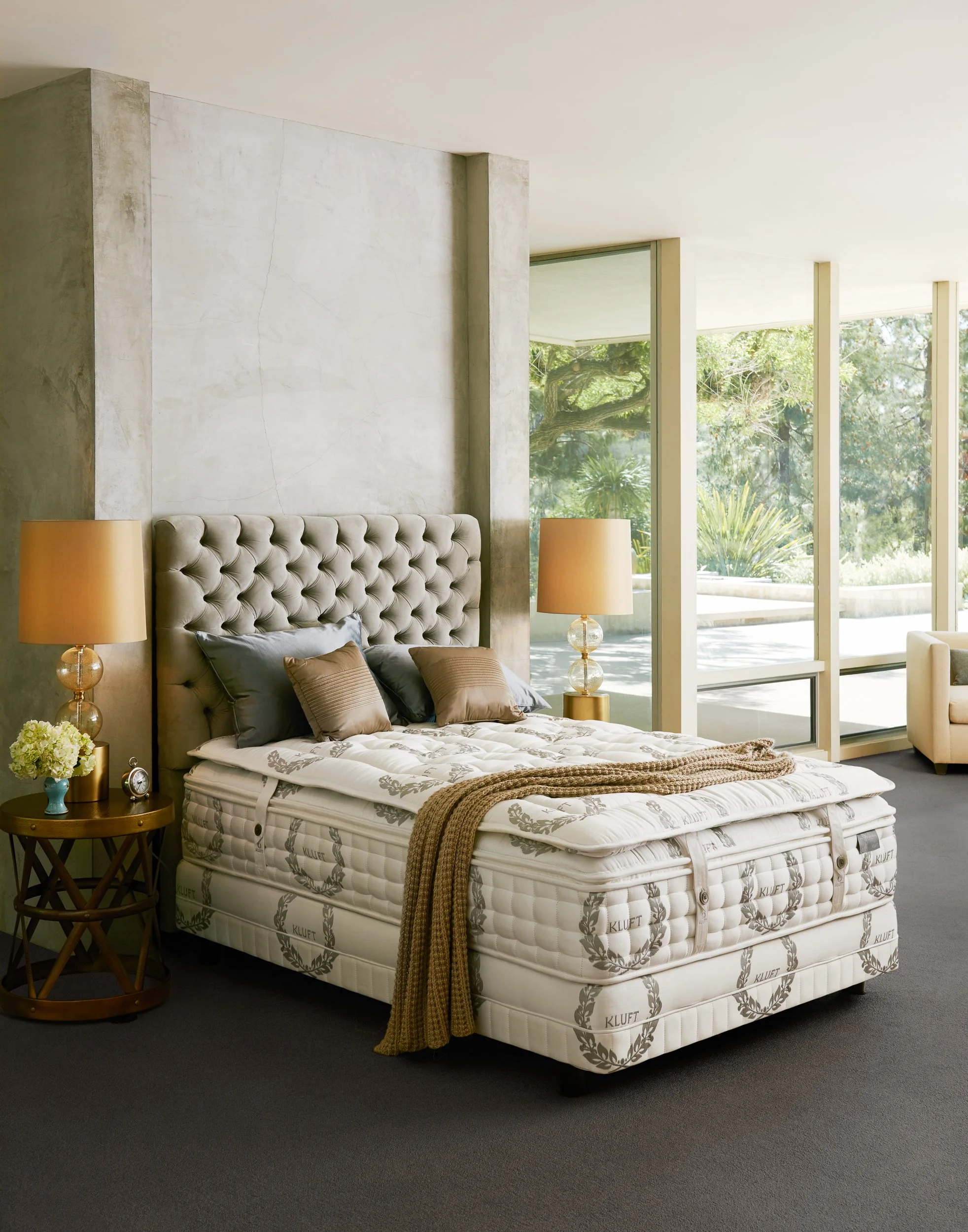 Patrick_Muller_Wynn_Ruji_Kluft_05_Bed01_FINAL.jpg