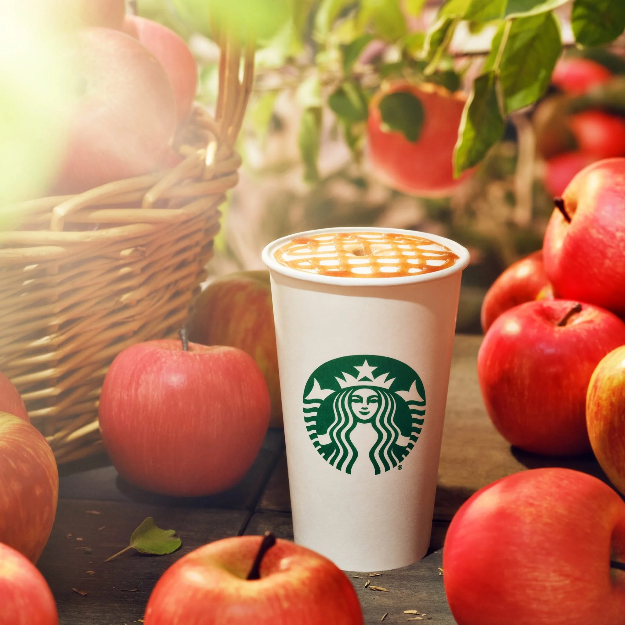 Patrick_Muller_Chelsea_Kyle_Starbucks_02.jpg