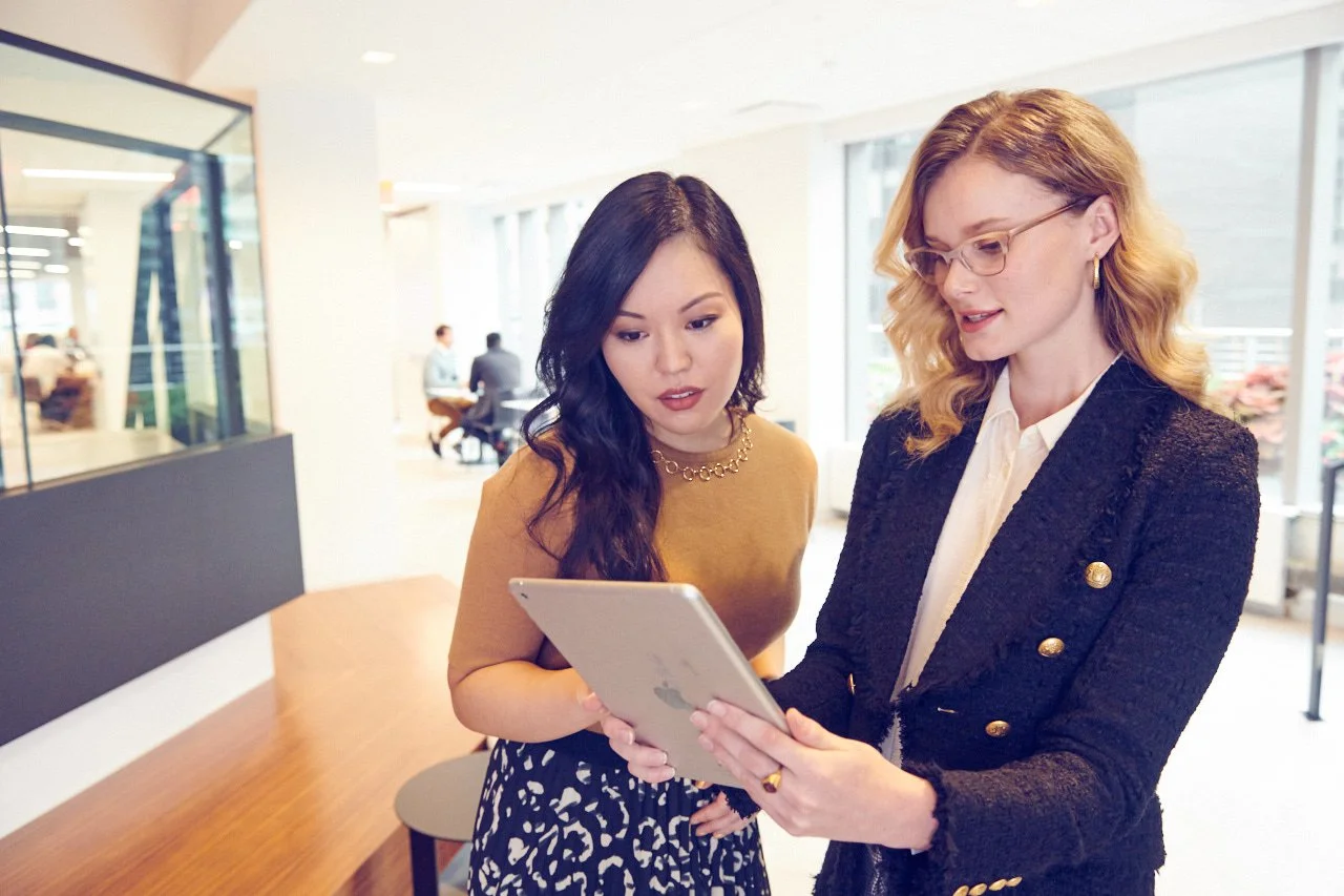 Aoife_Piggott_Andrew_Steinman_151 Time Square_lifestyle_2.jpg