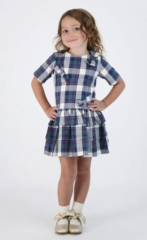 Aoife_Piggott_Zeelum Studio_Summer Campaign_3.webp