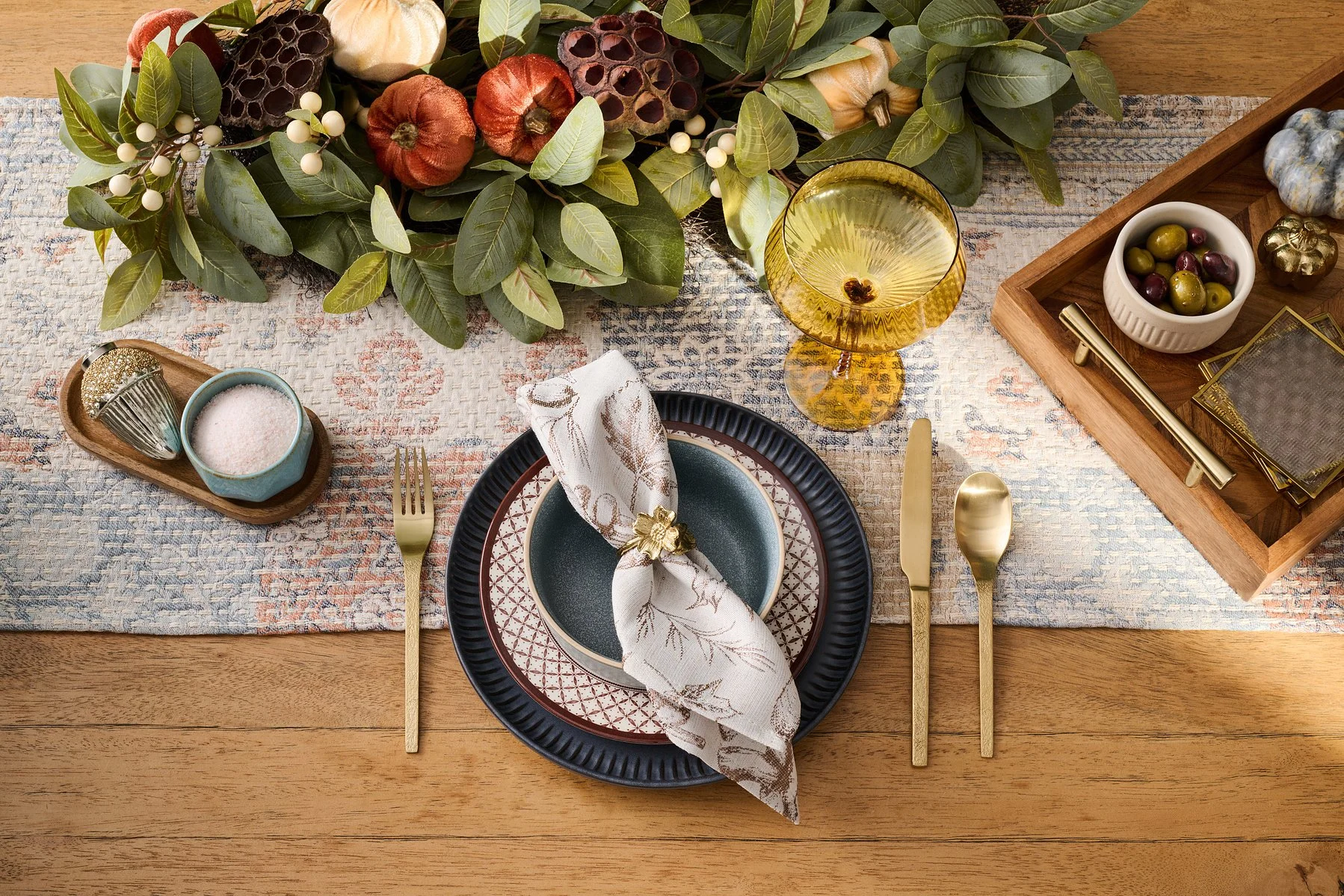 Christian_Adams_Homegoods_Stills_05.jpg