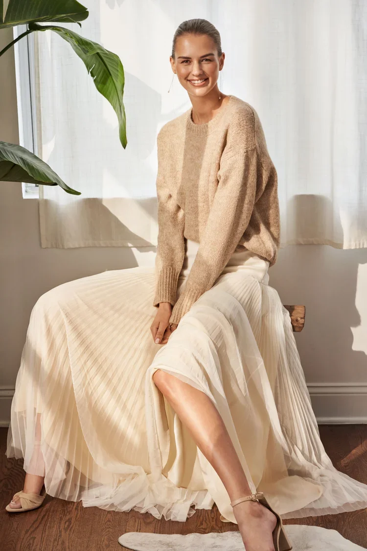 Aoife_Piggott_Caleb & Glady_s_Martha Suarez_Bridal_8.webp