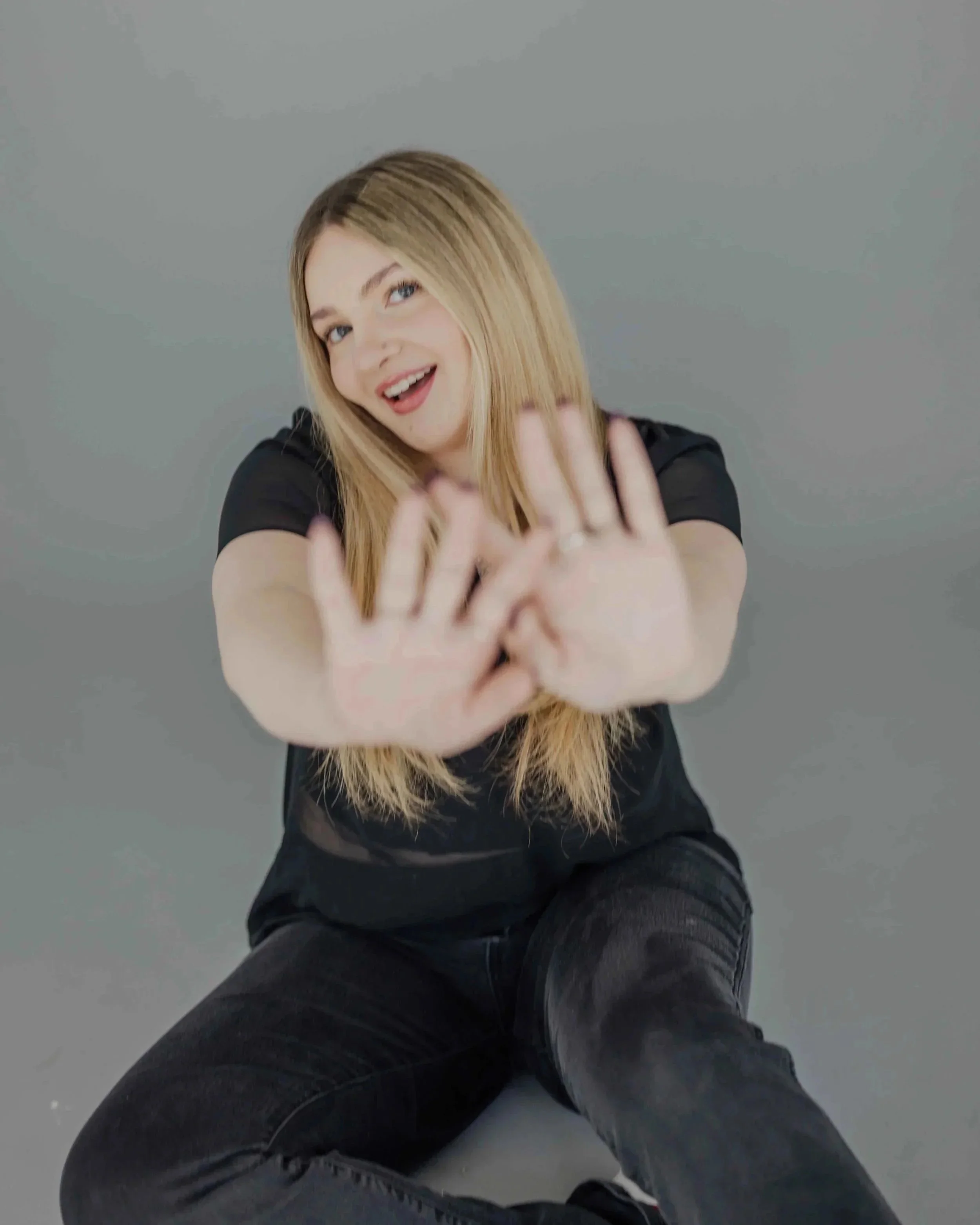 Julie1.jpg