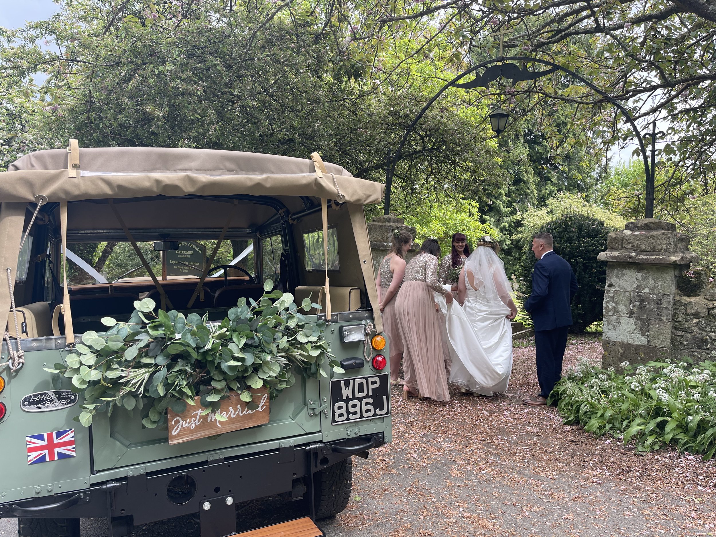 Bride's Cars : Autodeko - Wedding Lande