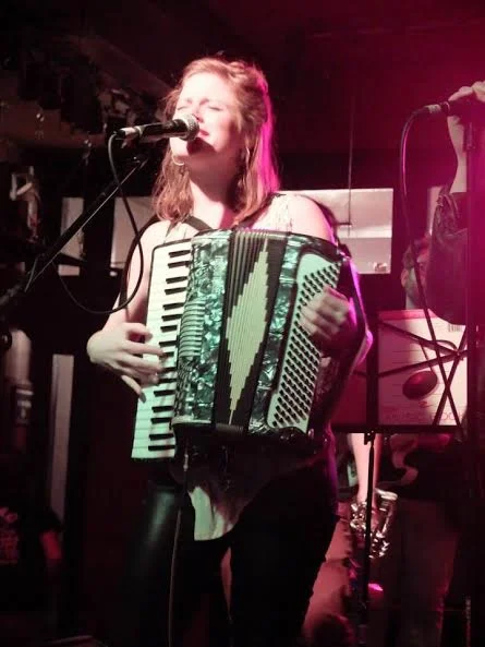 Mary Knapp- Songwriter & Musician