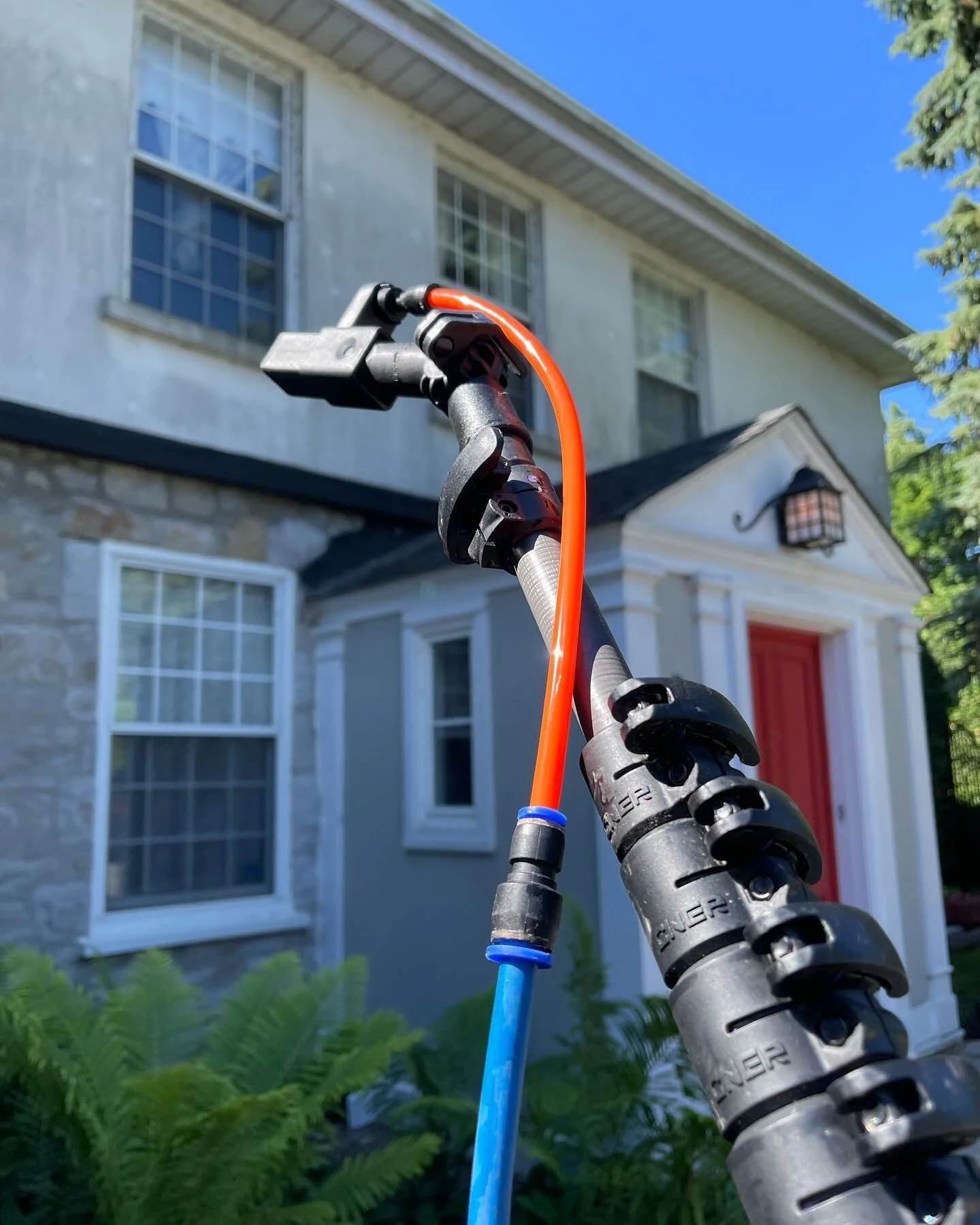 A little too windy today to use a pump sprayer. Took out this @dacomponents sprayer for the first time. Attaches to your wfp and you can spray directly to the area without too much overspray. Heres a house that was treated with biocide.