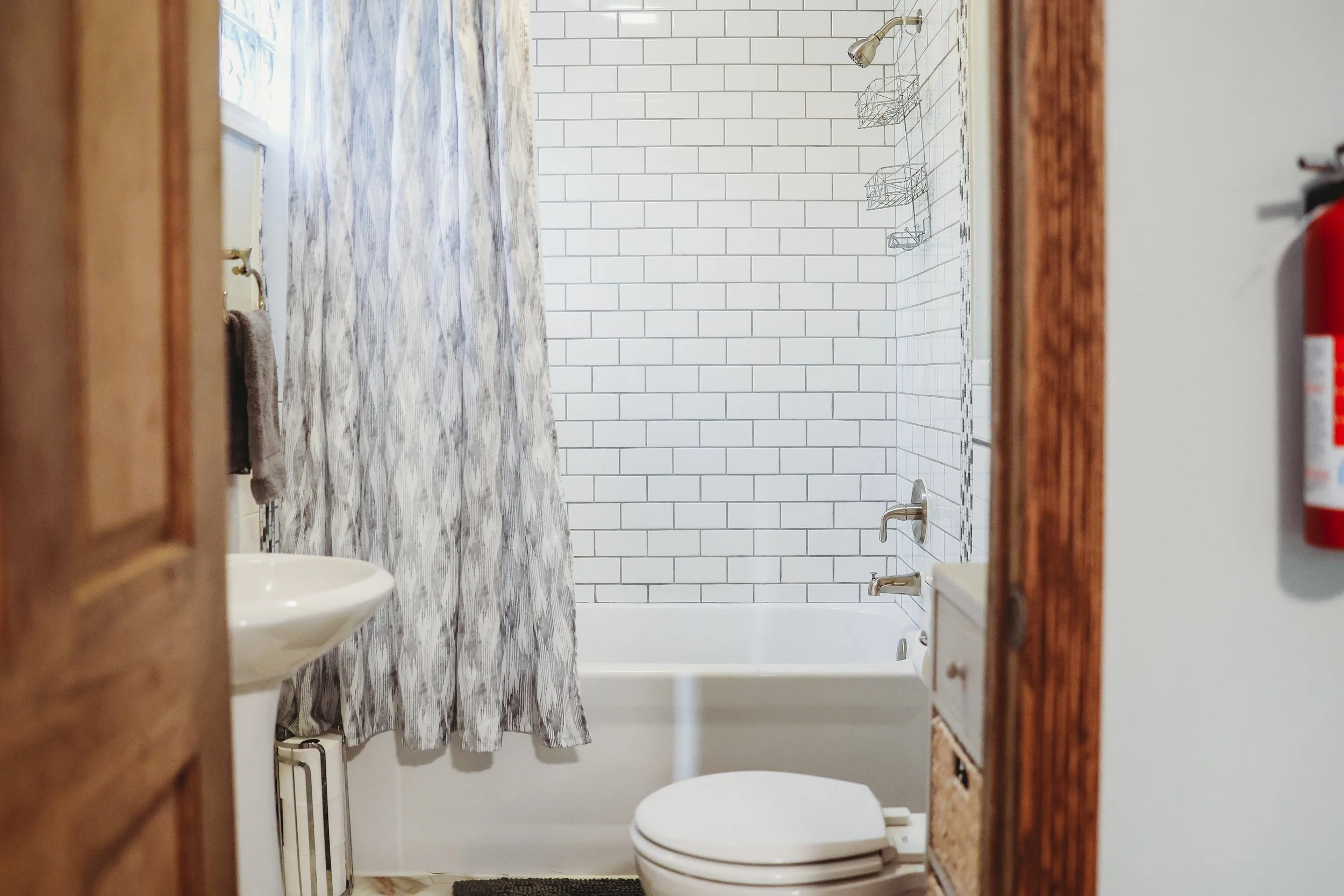 Bathroom - Floor 1