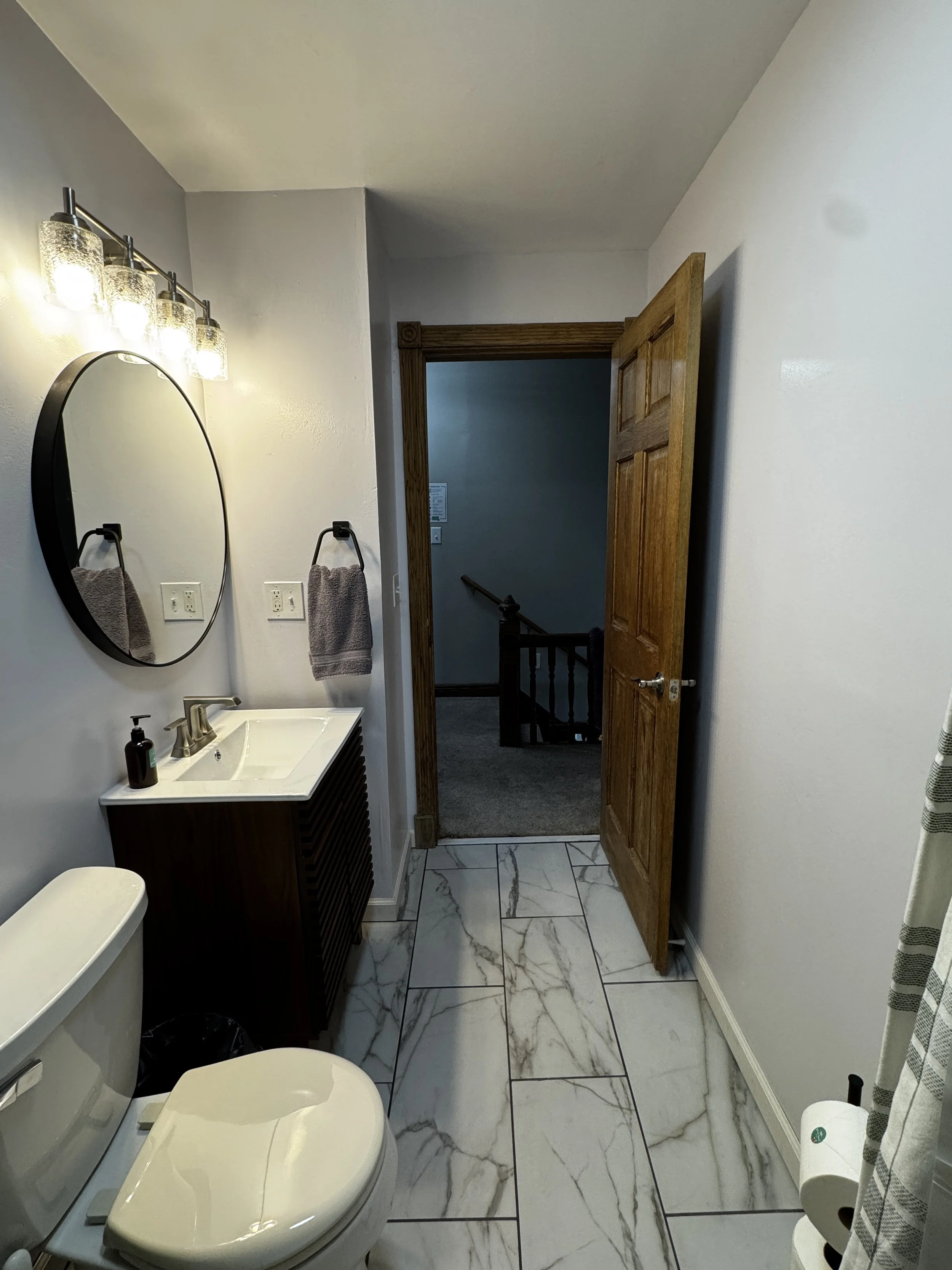Bathroom - Floor 2