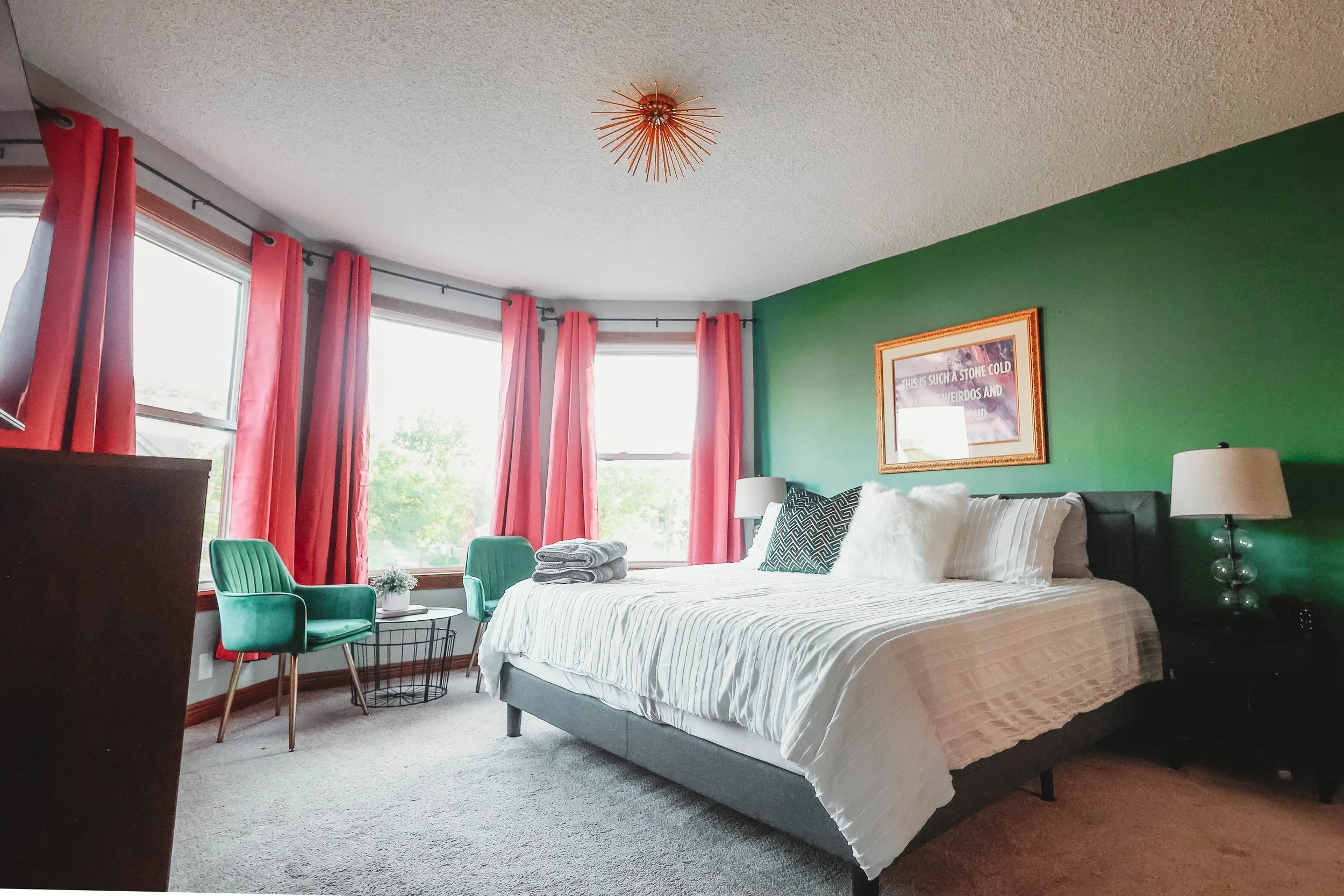 Bedroom - Floor 2 - King Bed