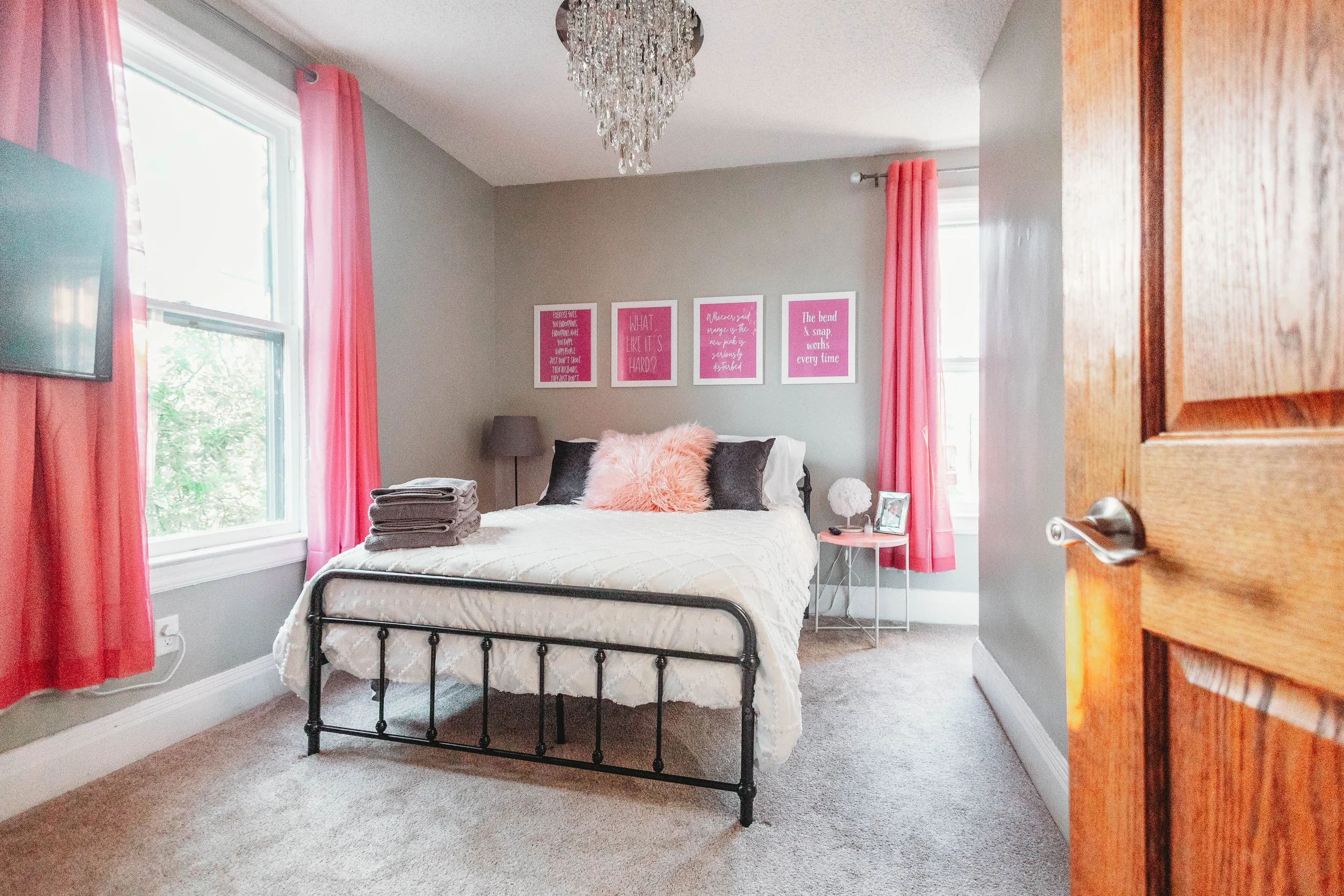 Bedroom - Floor 2 - Full Bed