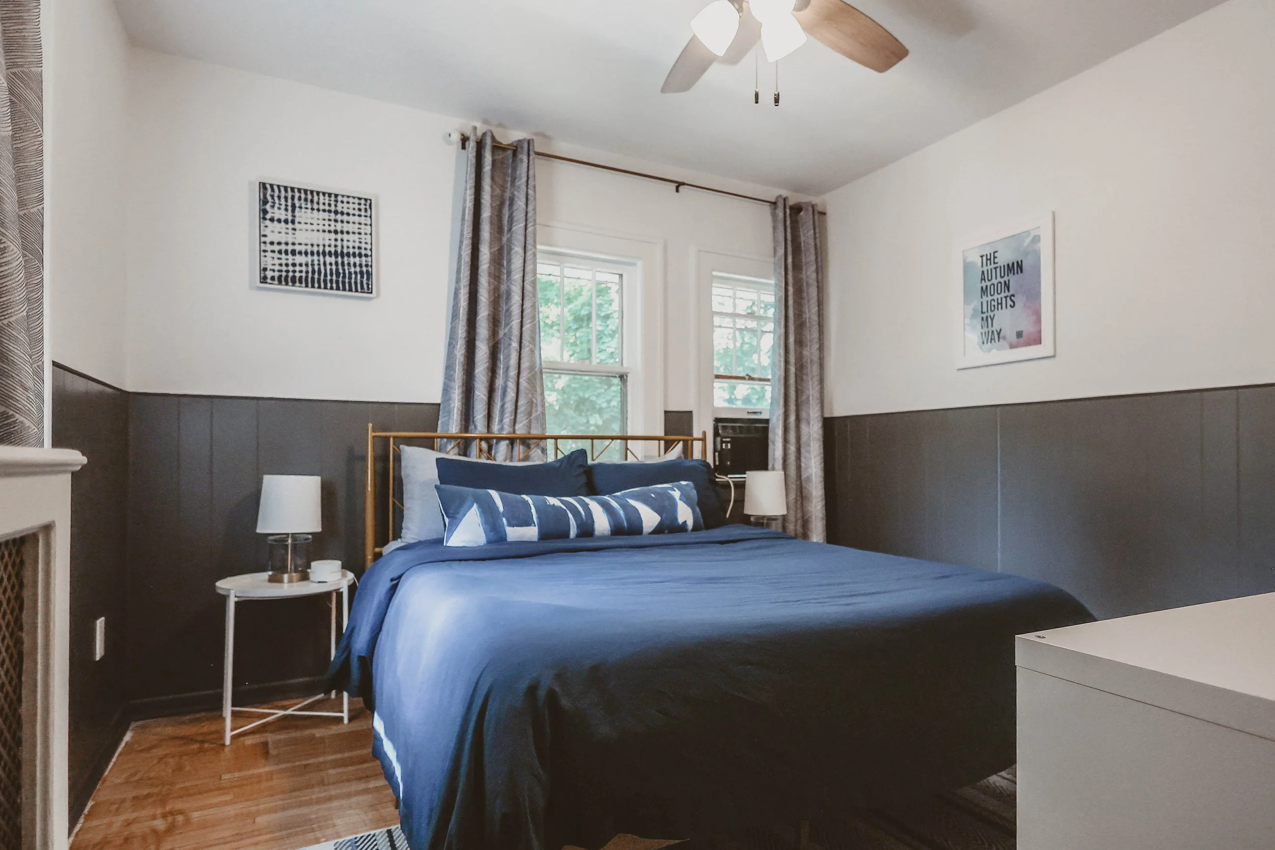 2nd Floor Bedroom - 1 Queen Bed