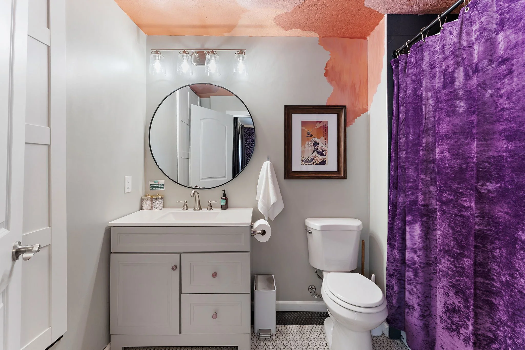Dearly Beloved Airbnb_Bathroom-001.jpg