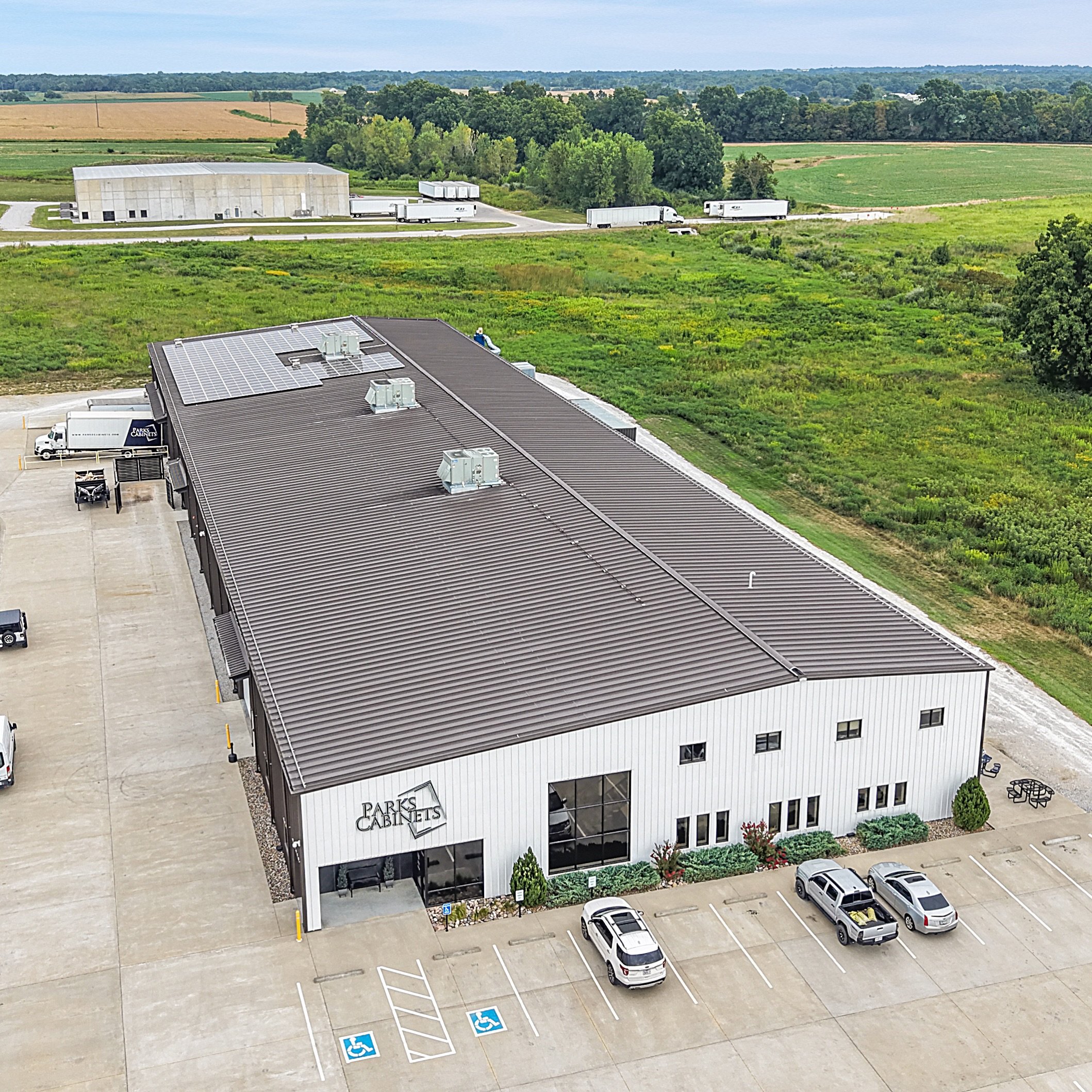 When you have a building this size, it makes 100kW of solar look tiny! 

We are thrilled that @parkscabinets is finally powered by solar and we really enjoyed working with this family-owned business. 🙌

#kc #clintonmo #kansascity #smallbusinesskc #l