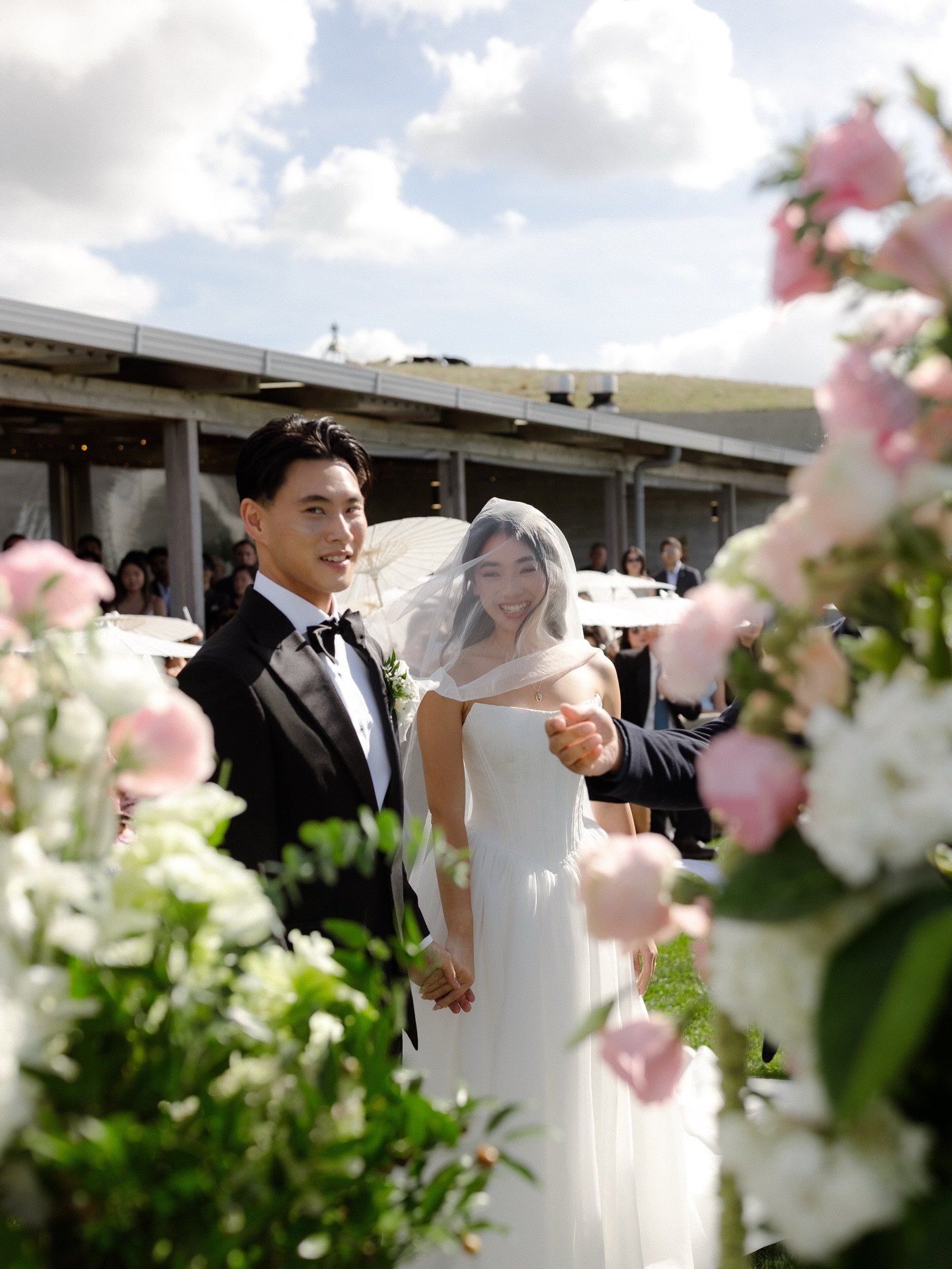 Tina and Matthew 
28/03/2026
@kauribayauckland 

Dress @heracouture 
Florist @naturalscentflowers