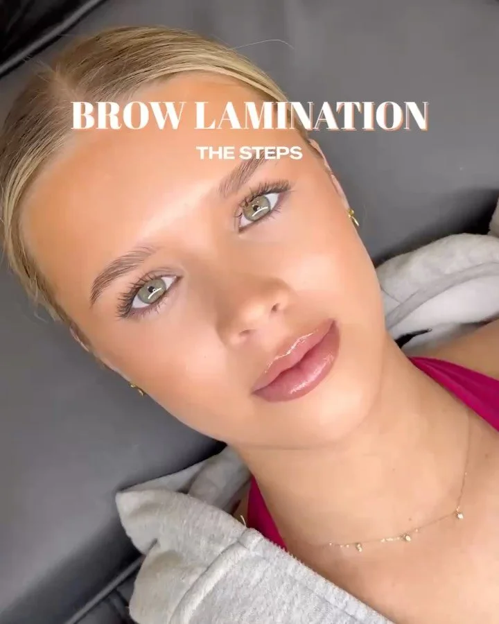 The BB Brow Lamination - here&rsquo;s the breakdown 💞

✨ Step 1: Mapping out your bespoke brow shape BEFORE we start removing any hairs 
✨ Step 2: Wax &amp; tidy to remove any unwanted hairs
✨ Step 3: Solution 1 - loosen the bonds in your hairs, all