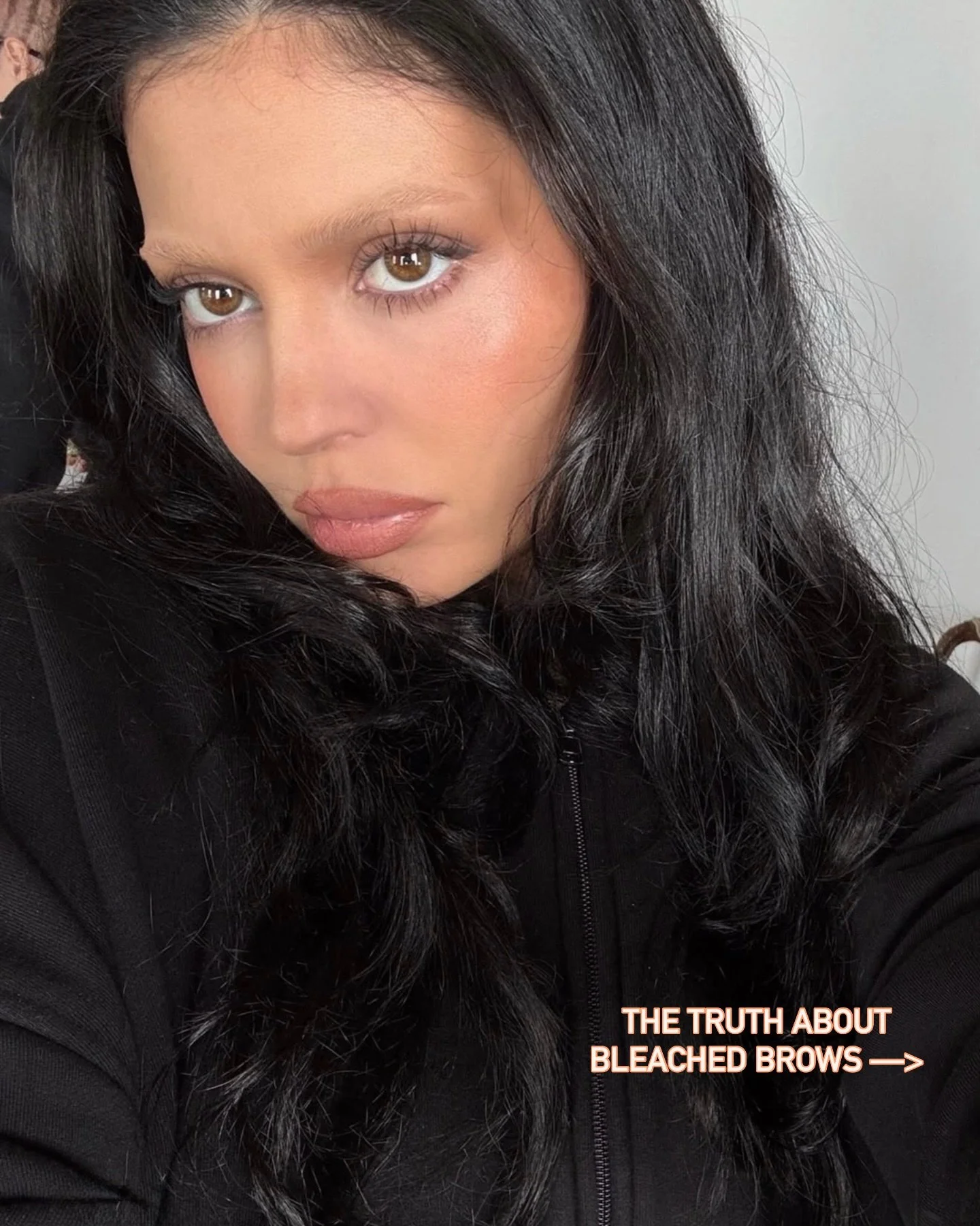 Listen, bleached brows aren&rsquo;t for everyone, but recently we have LOVED seeing this style make a comeback on the runway 💅
Kylie&rsquo;s recent bleached brow moment for Vanity Fair is 🙌🏼🙌🏼🙌🏼🙌🏼🙌🏼

For those who simply want that soften, 