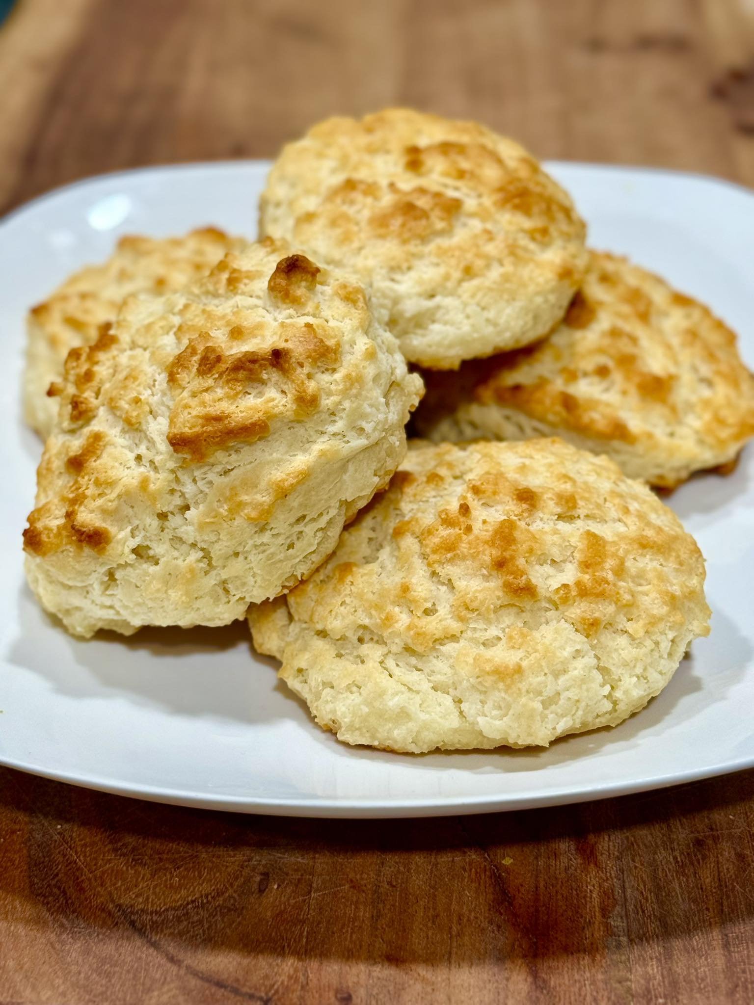 Fluffy Skillet Buttermilk Biscuits