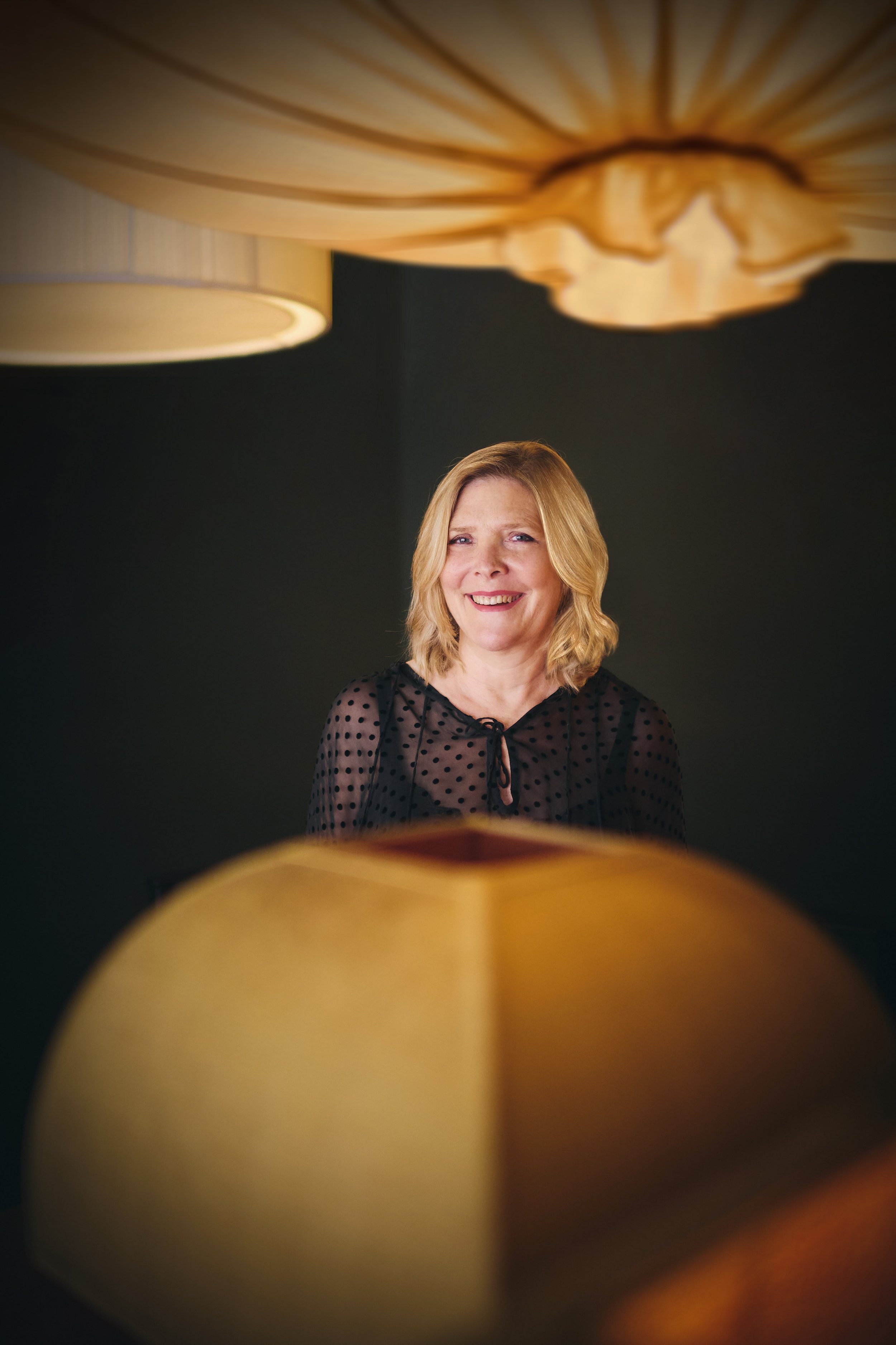Velonna Lamp - Signed by Nathalie Ryan_Portrait_04.jpg