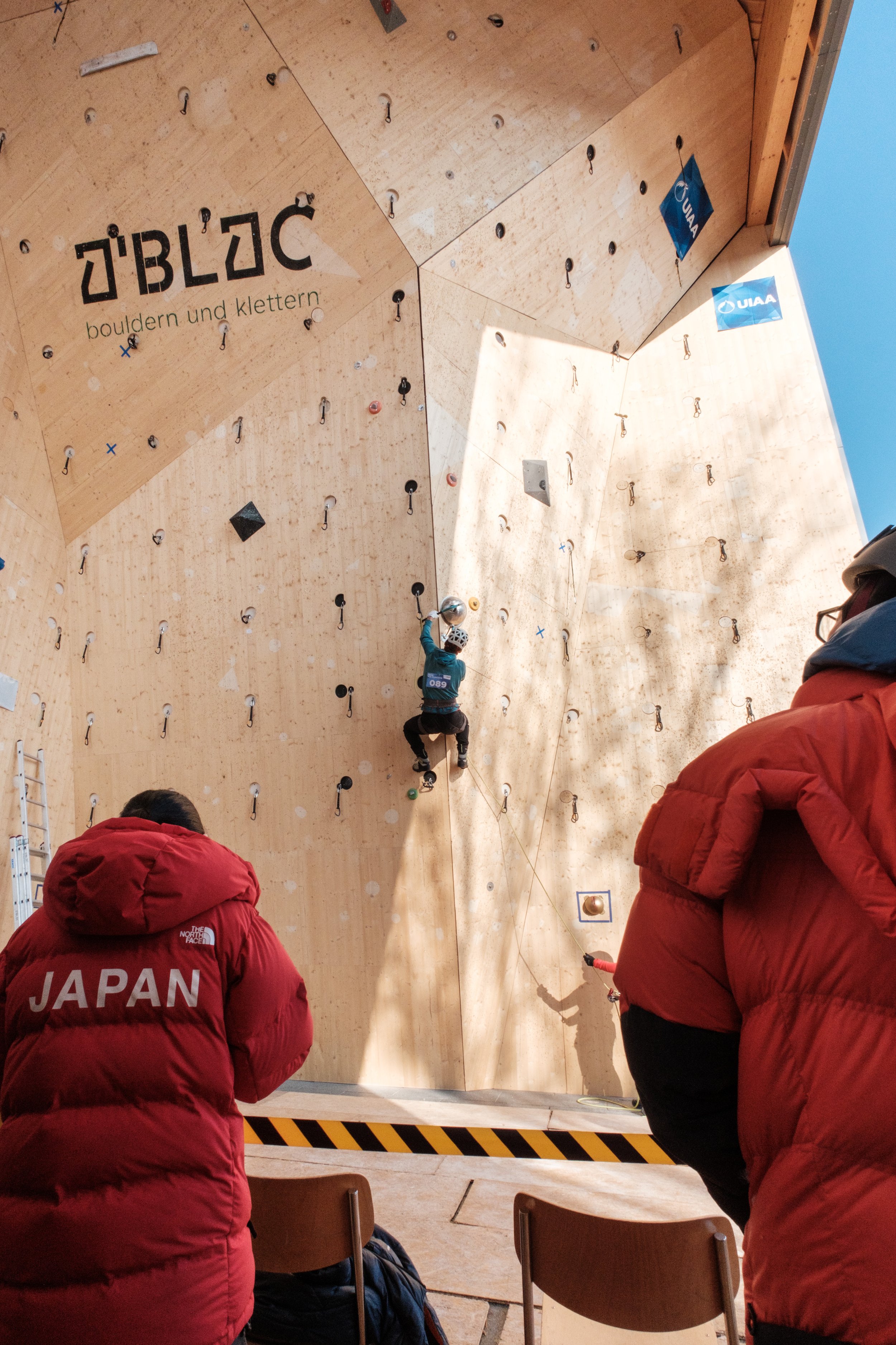 20251122IceClimbingContCupUIAA—obloc-mahlersilvanfotografiert-liveitch-24.jpg