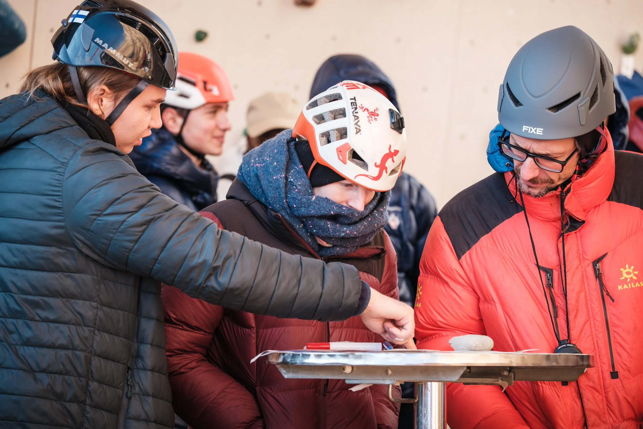 20251122IceClimbingContCupUIAA—obloc-mahlersilvanfotografiert-liveitch-32.jpg