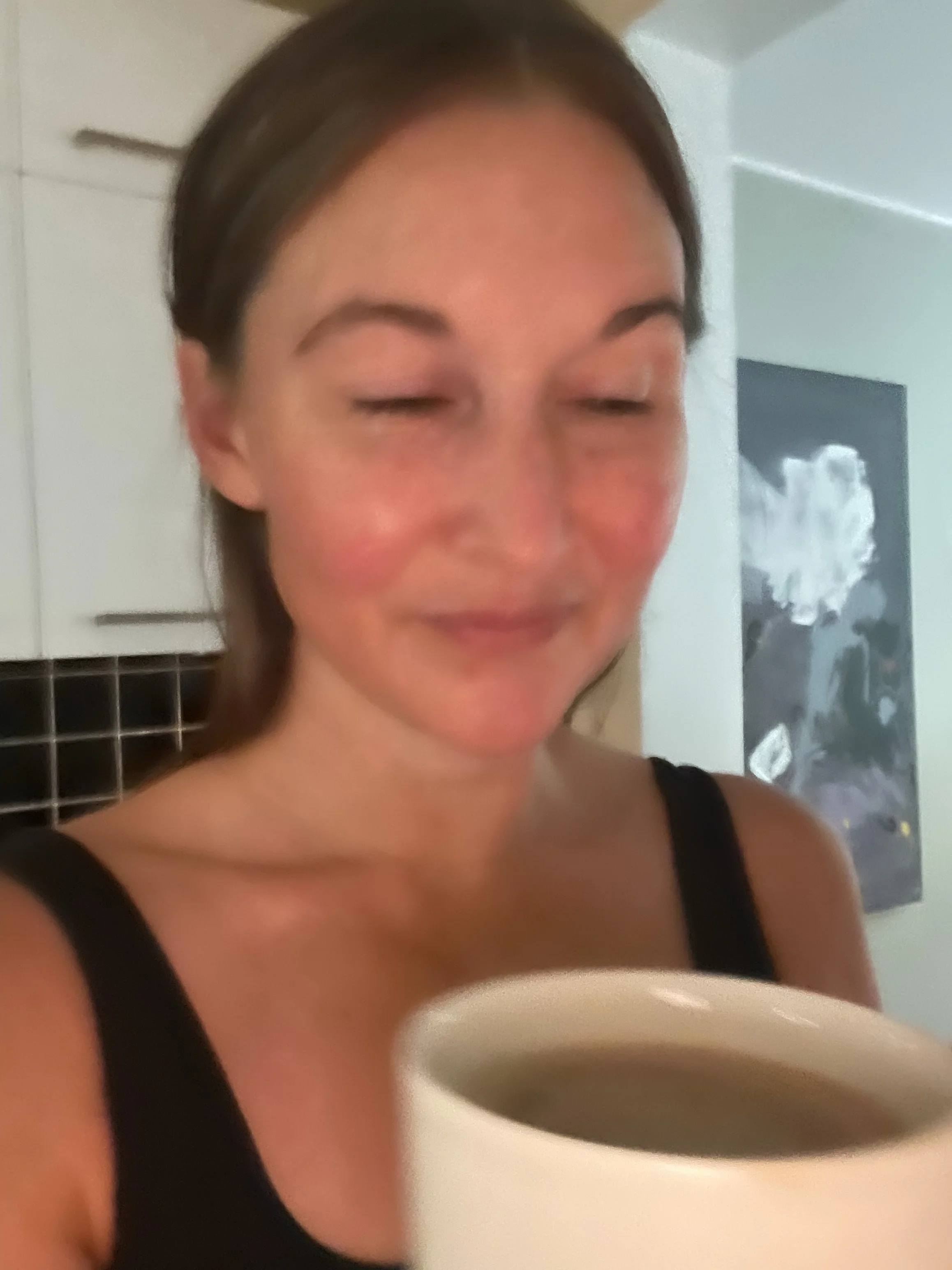My Day Friday ja kuinka menetin &auml;&auml;neni. 

Her&auml;tys klo 6.30 ja sumun poistaminen silmist&auml; ja mielest&auml; aamukahvin avulla ☕️ 

My Day Friday ja kuinka menetin &auml;&auml;neni. 

🪥🪥🪥

My Day Friday ja kuinka menetin &auml;&au