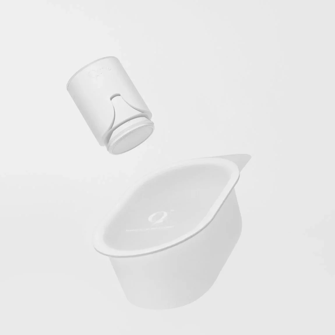 A white filter replacement floating against a plain white background.