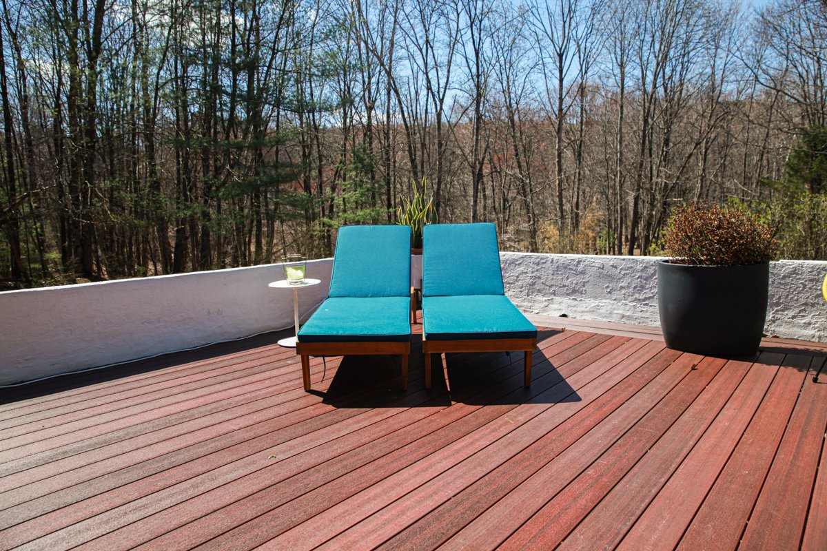 UMH_Outside-SM-11 2.jpg